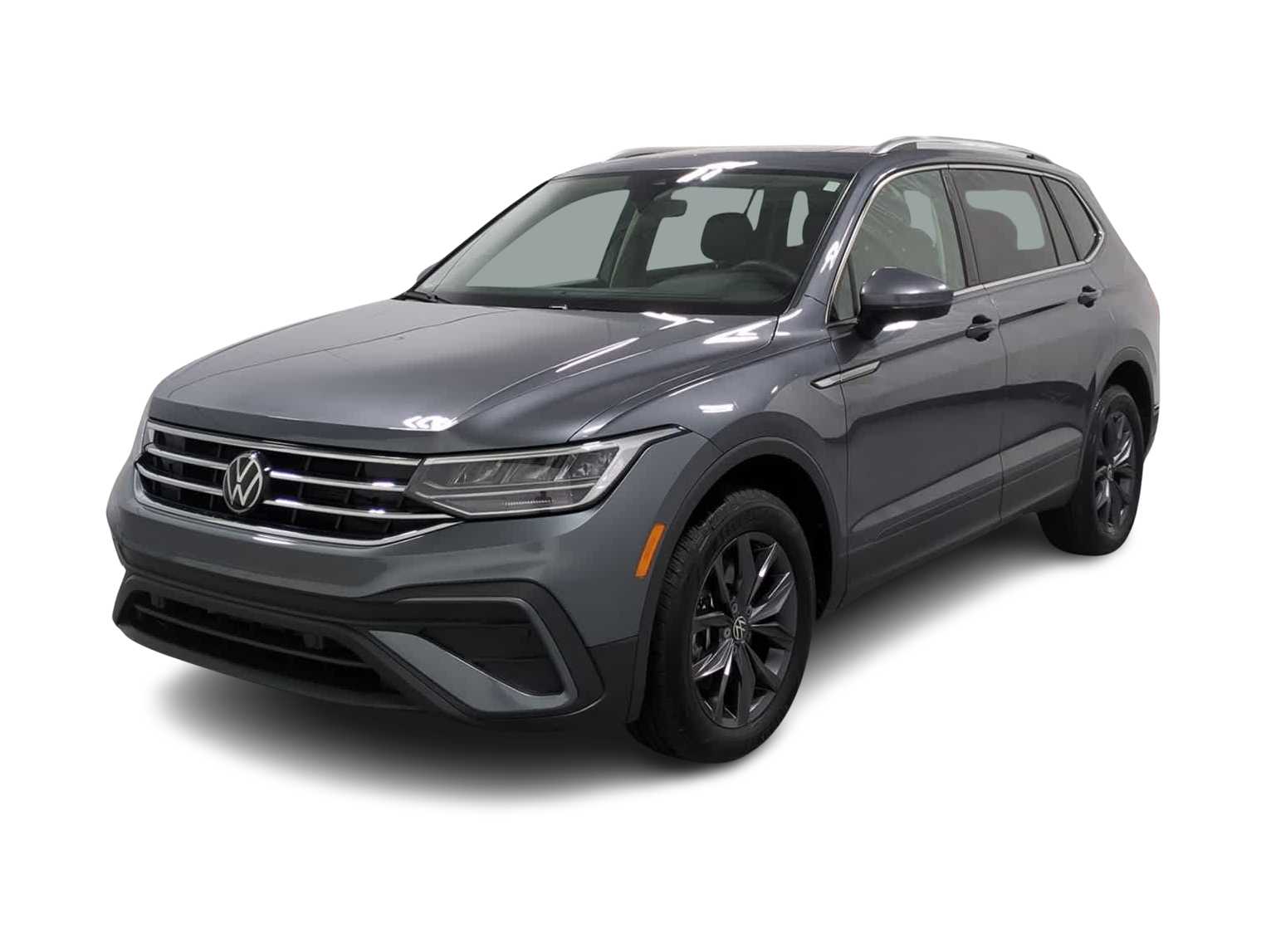 Thumbnail: 2024 Volkswagen Tiguan - 1
