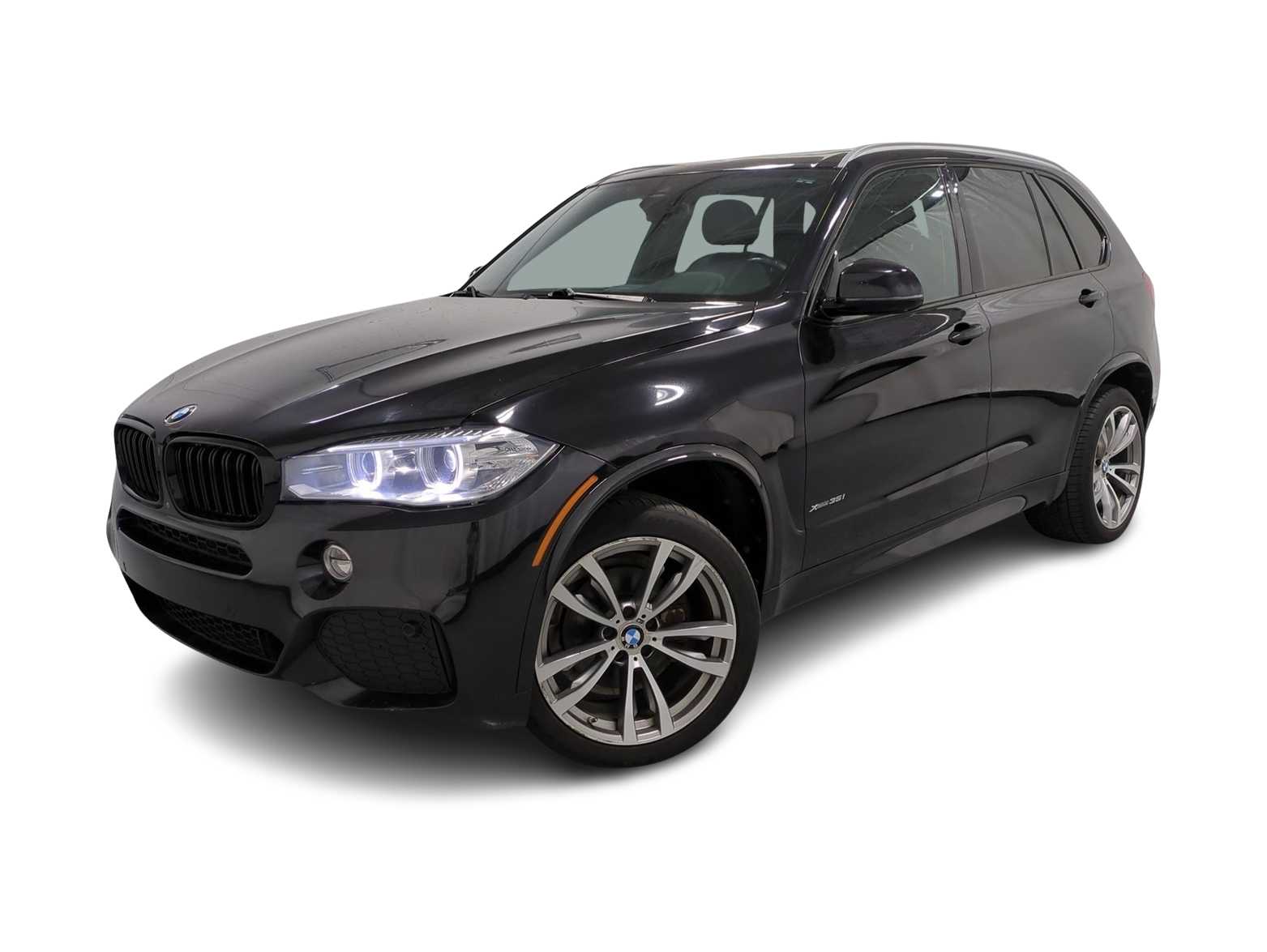2016 BMW X5 xDrive35i Hero Image