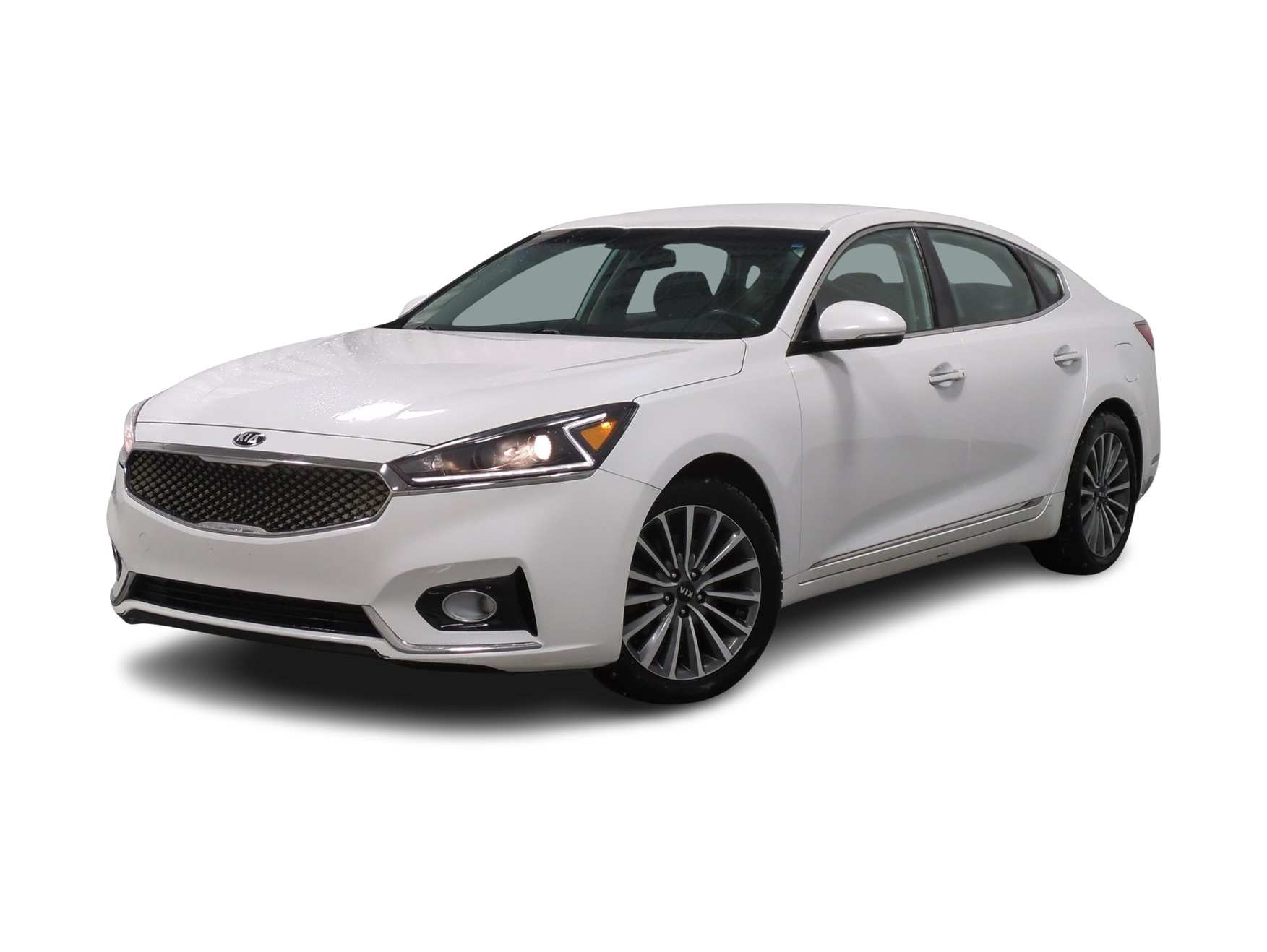 2017 Kia Cadenza Premium -
                Farmington Hills, MI