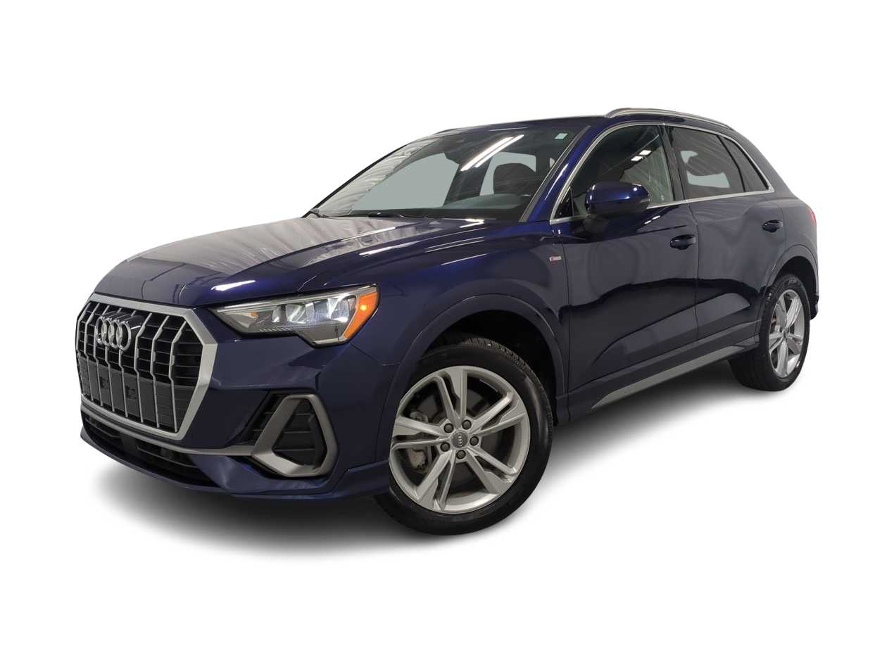 Thumbnail: 2021 Audi Q3 - 1