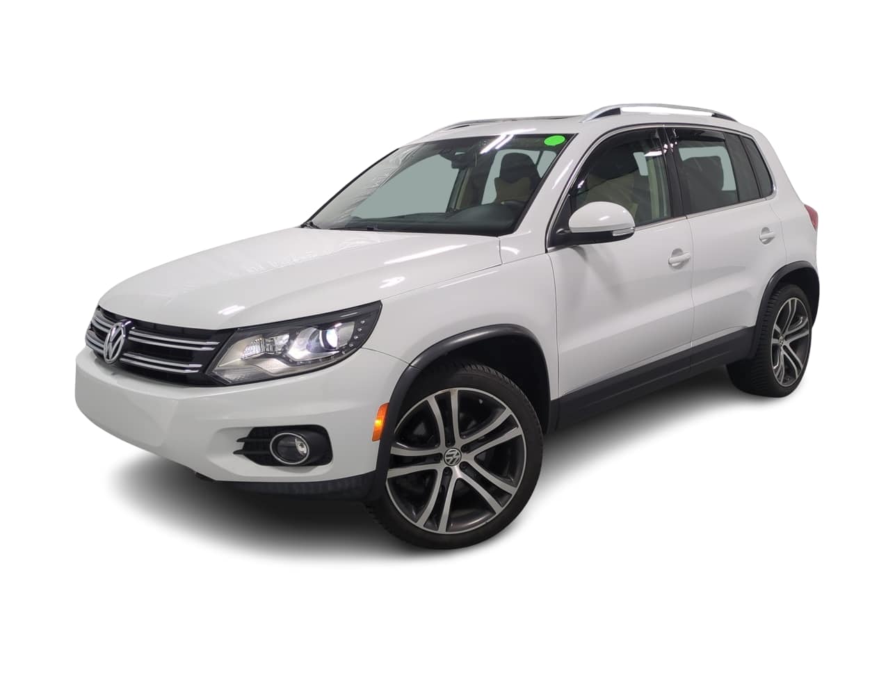 Thumbnail: 2017 Volkswagen Tiguan - 1