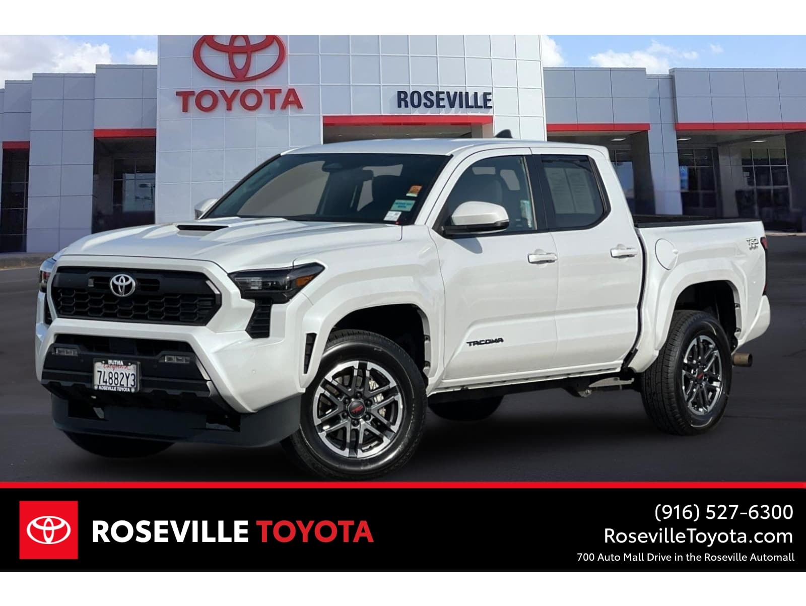 2024 Toyota Tacoma TRD Sport's photo