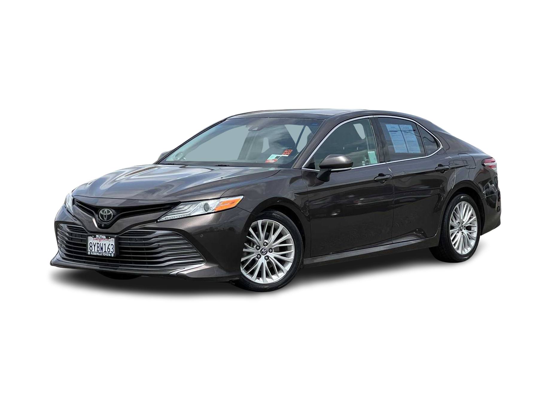 2018 Toyota Camry XLE Hero Image