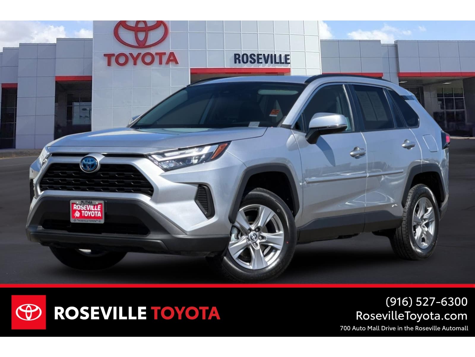 2023 Toyota RAV4 LE's photo