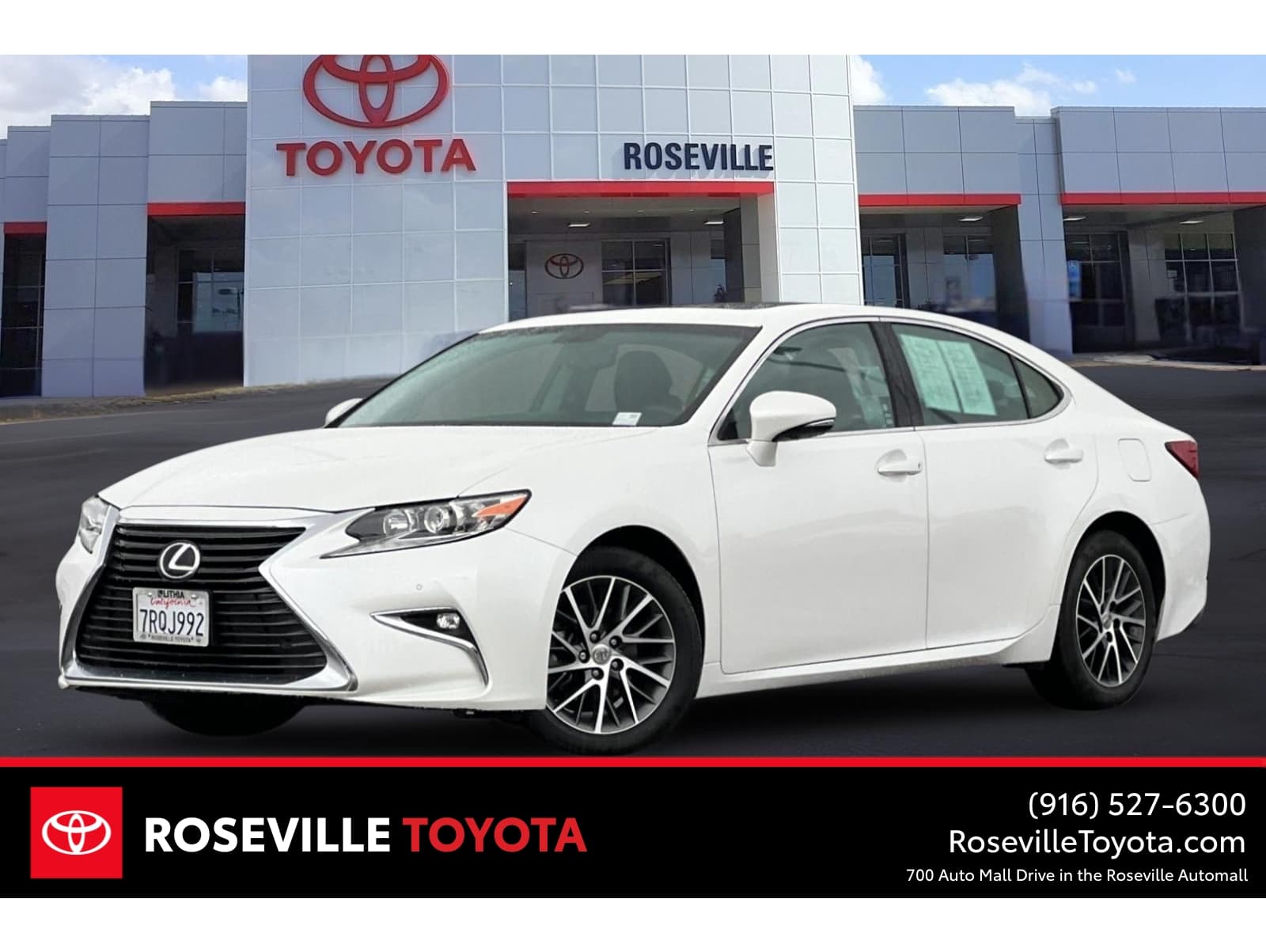 2016 Lexus ES 350's photo