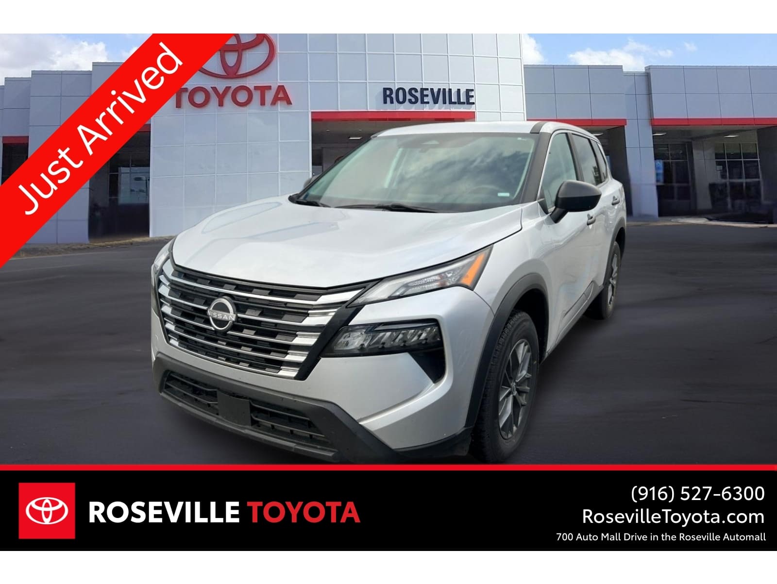 2024 Nissan Rogue S's photo