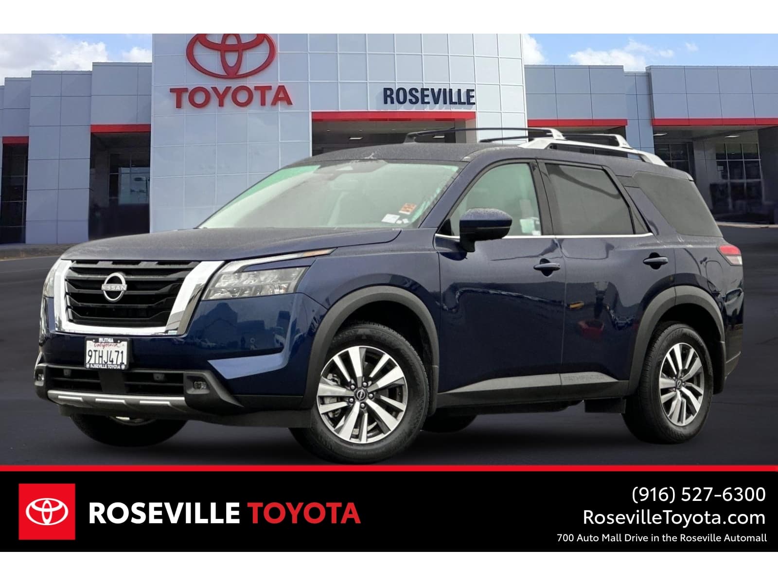 2025 Nissan Pathfinder SL's photo