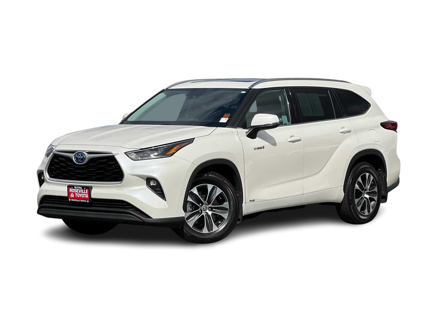 2021 Toyota Highlander XLE Hero Image