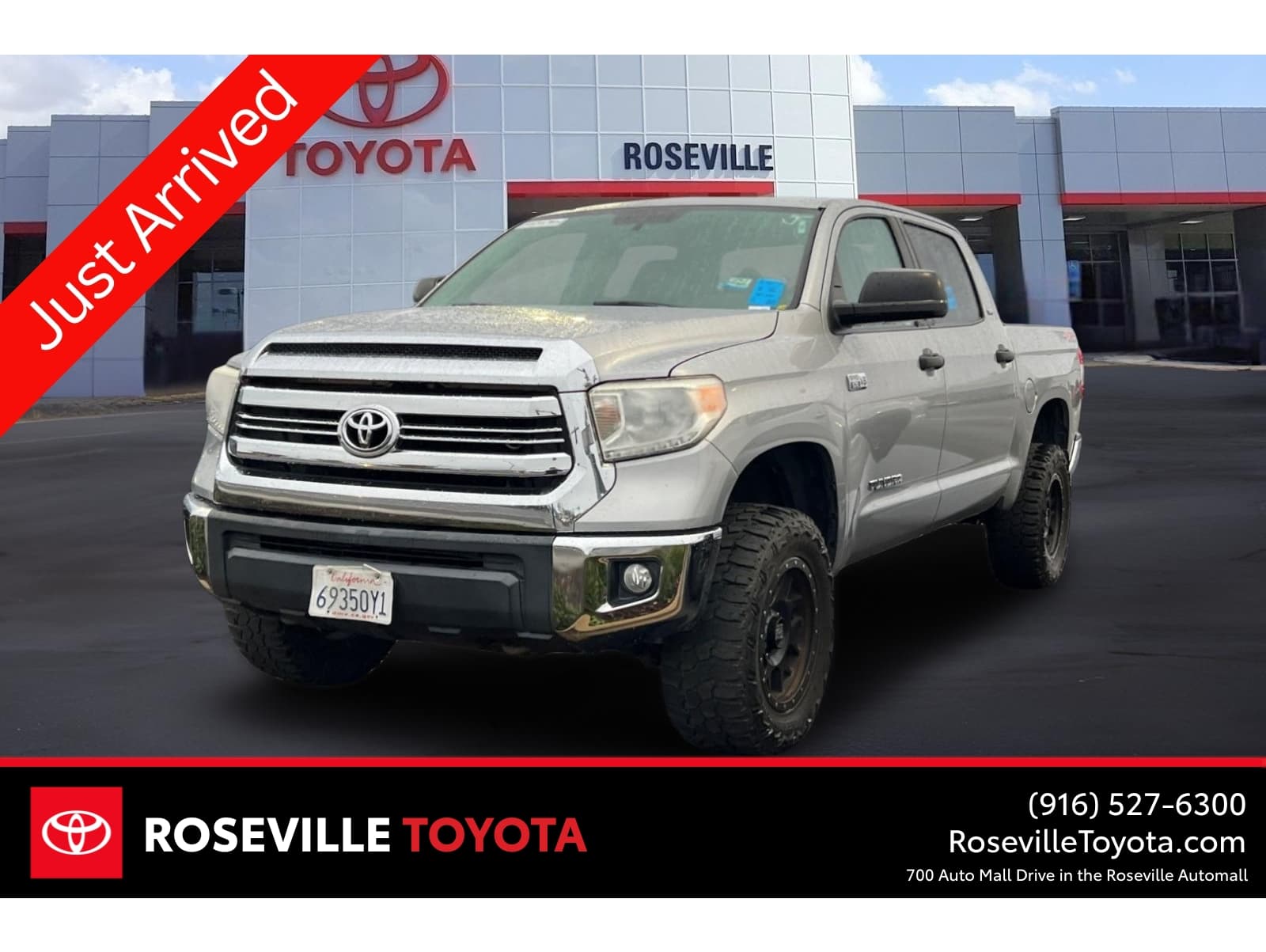 2016 Toyota Tundra SR5's photo