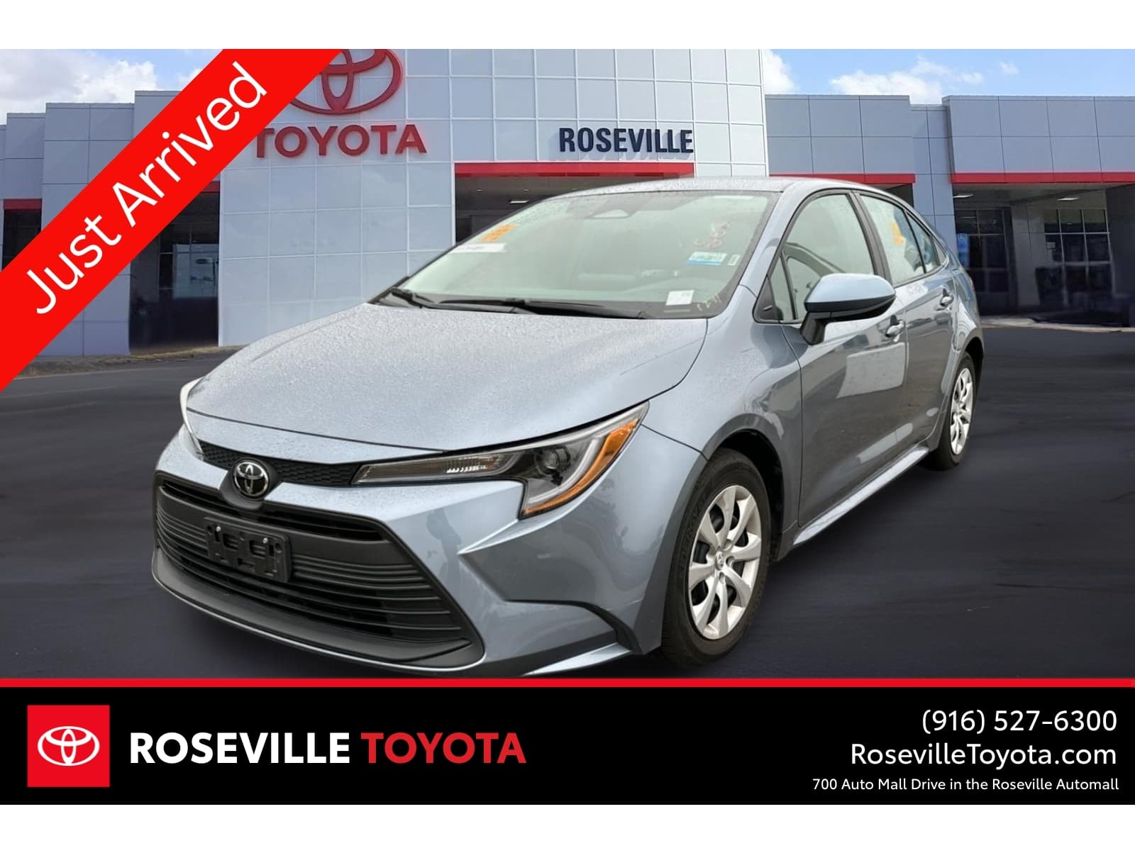 2024 Toyota Corolla LE's photo