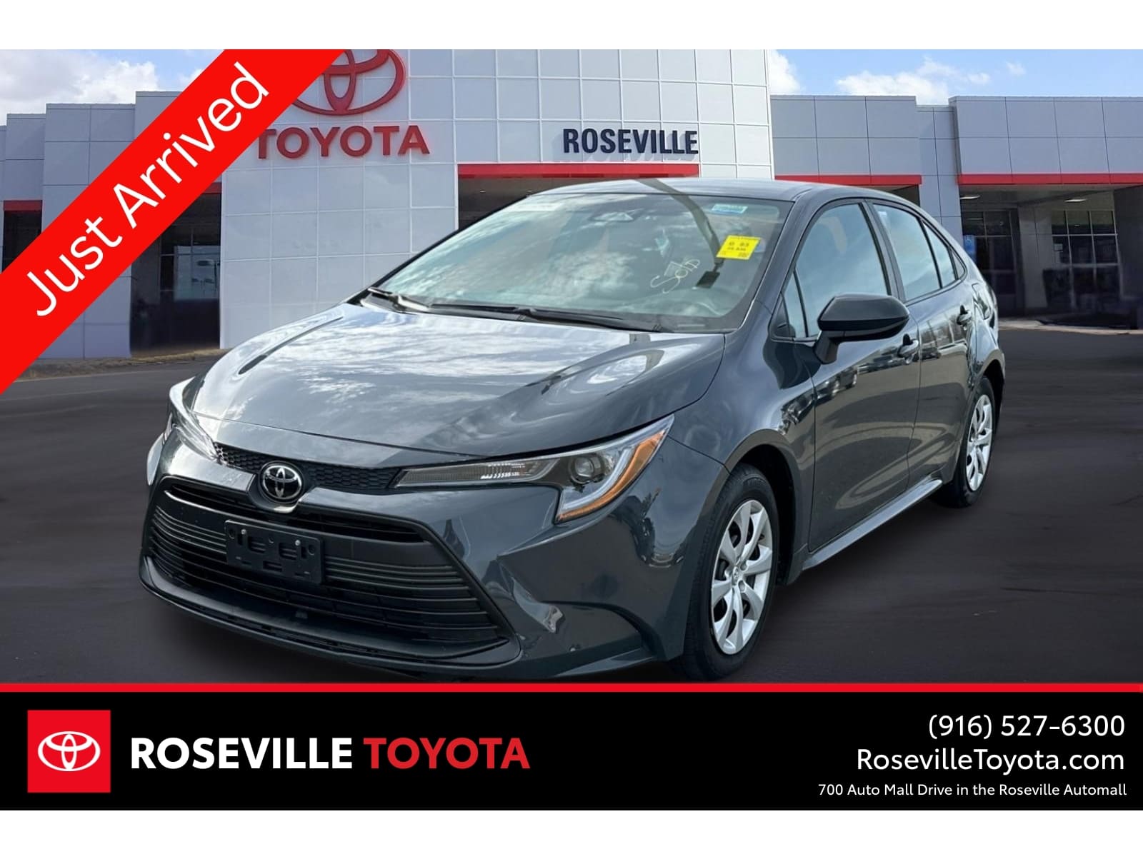 2023 Toyota Corolla LE's photo