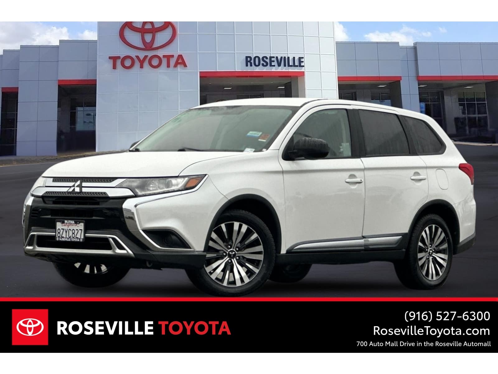 2019 Mitsubishi Outlander ES's photo