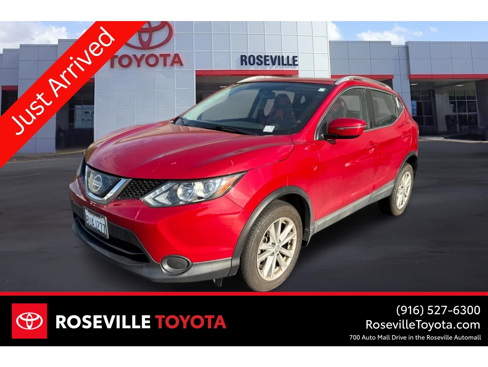 2018 Nissan Rogue Sport SV's photo