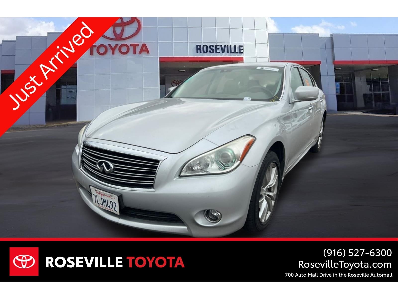 2012 INFINITI M 37's photo