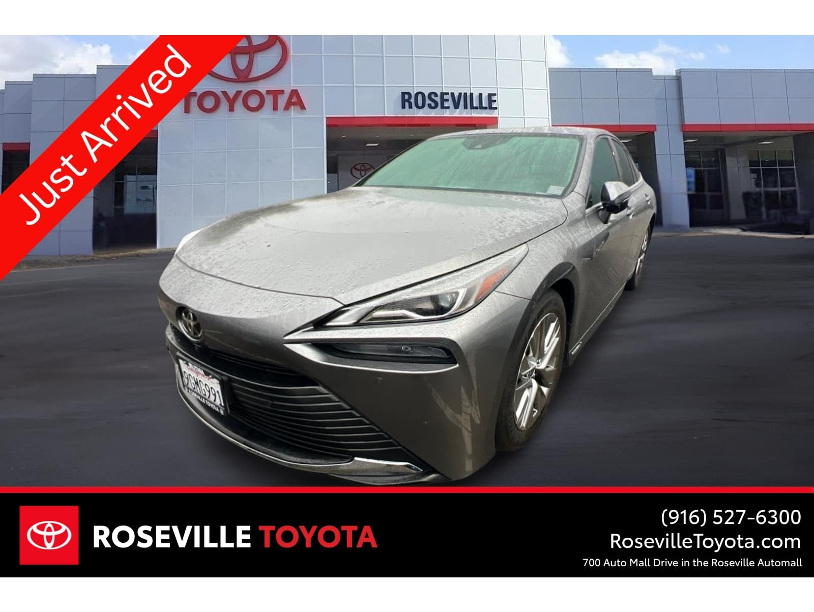 2023 Toyota Mirai XLE's photo