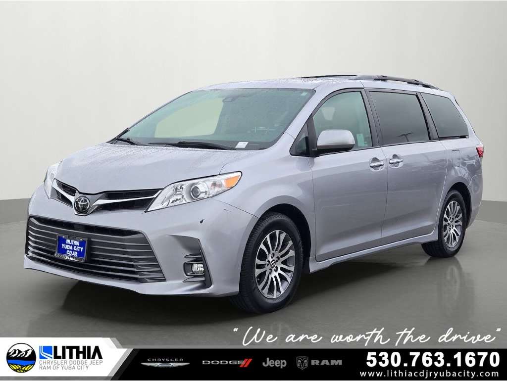 2018 Toyota Sienna XLE