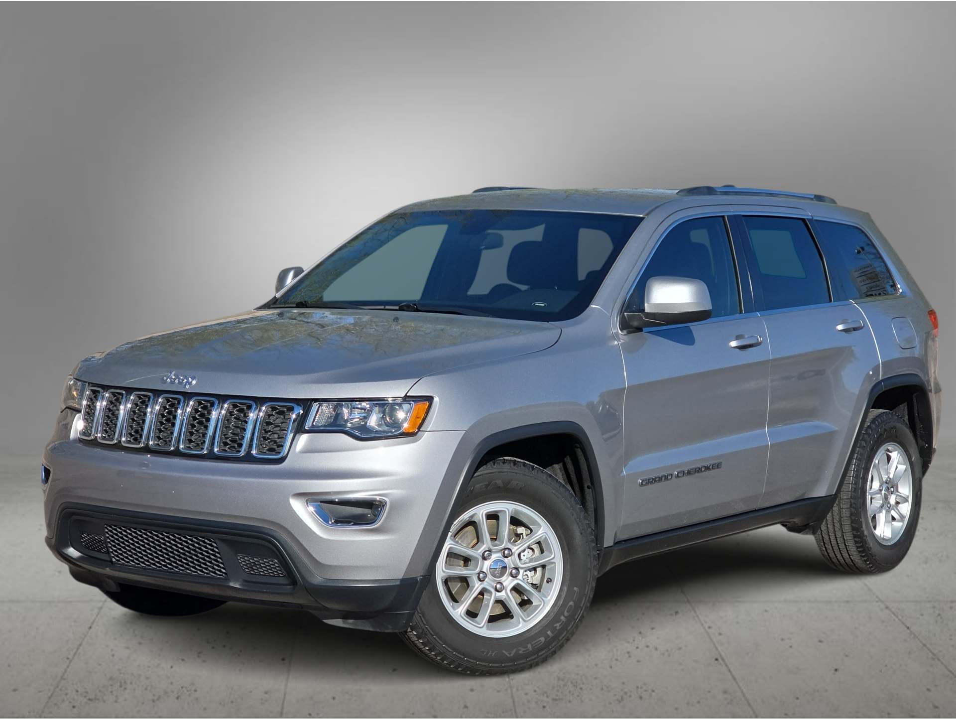 2018 Jeep Grand Cherokee Laredo E's photo