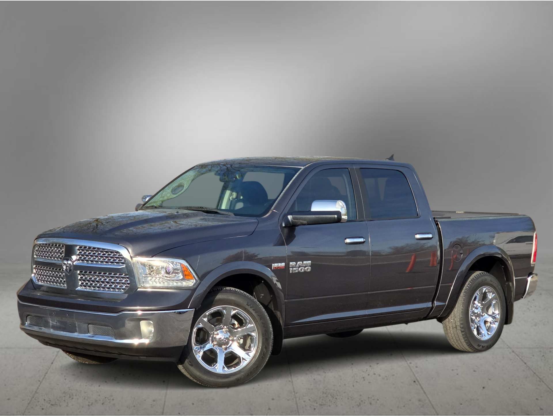 2016 RAM Ram 1500 Pickup Laramie's photo