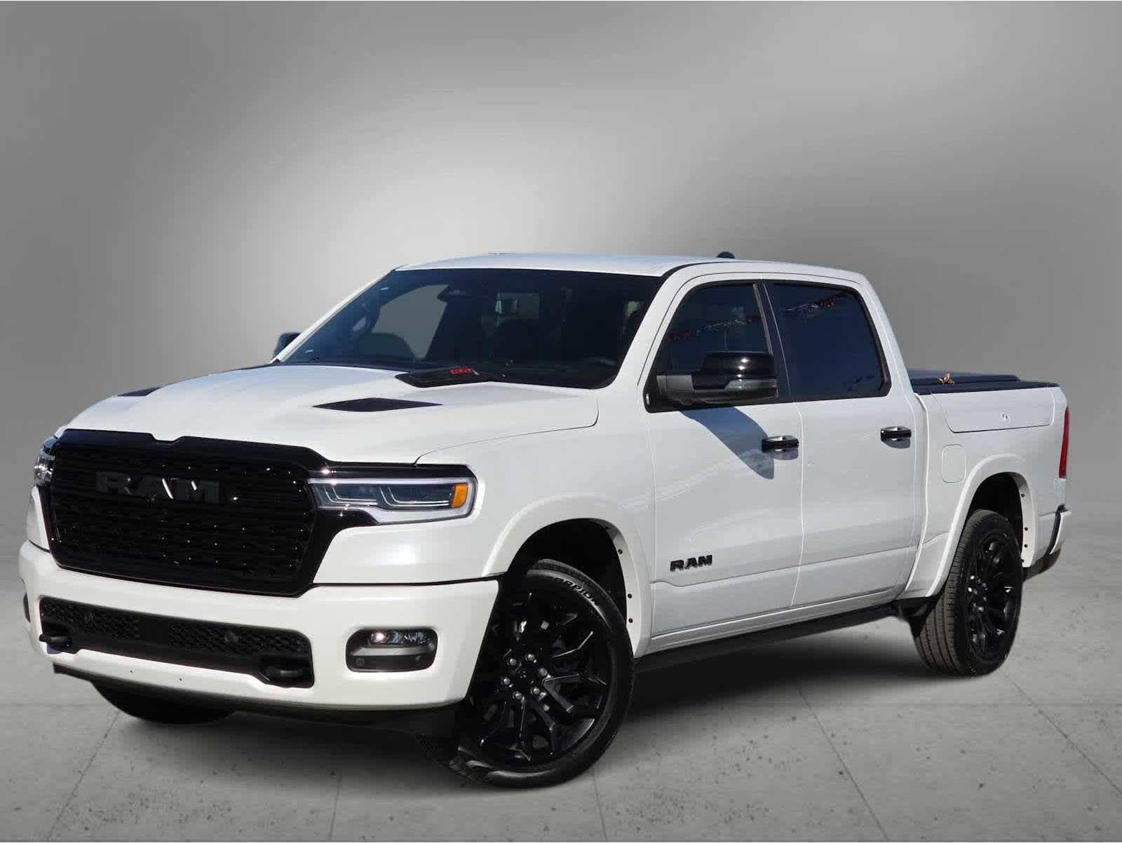 2026 RAM Ram 1500 Pickup Limited's photo