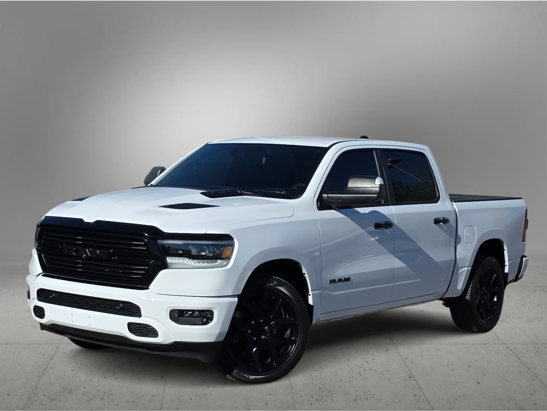 2024 RAM 1500 Laramie's photo