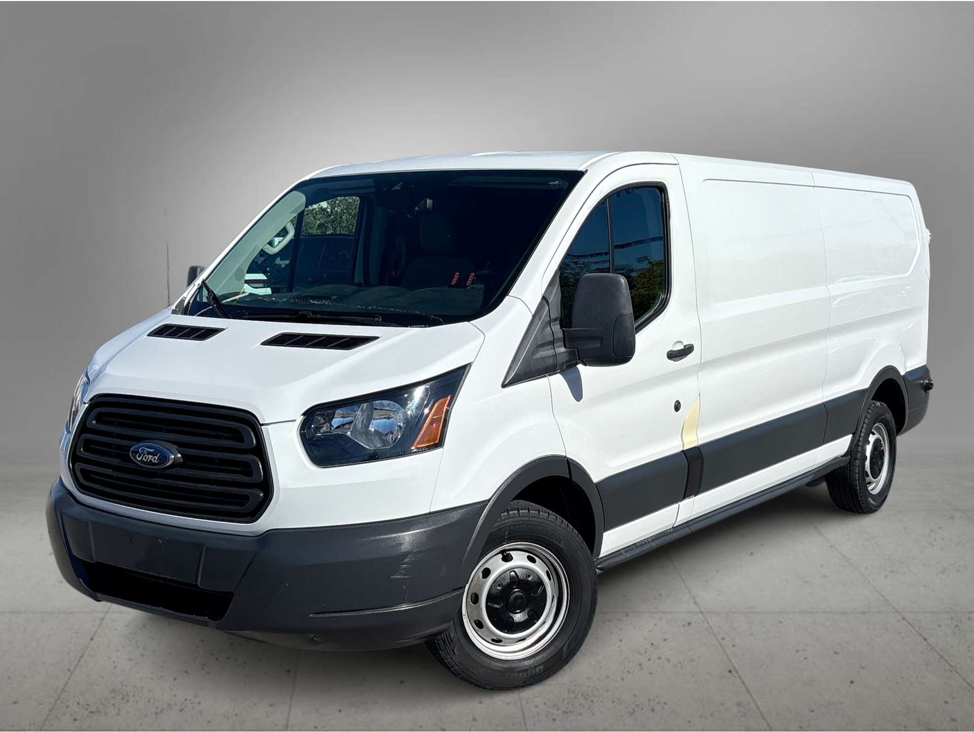 2018 Ford Transit Van Base's photo