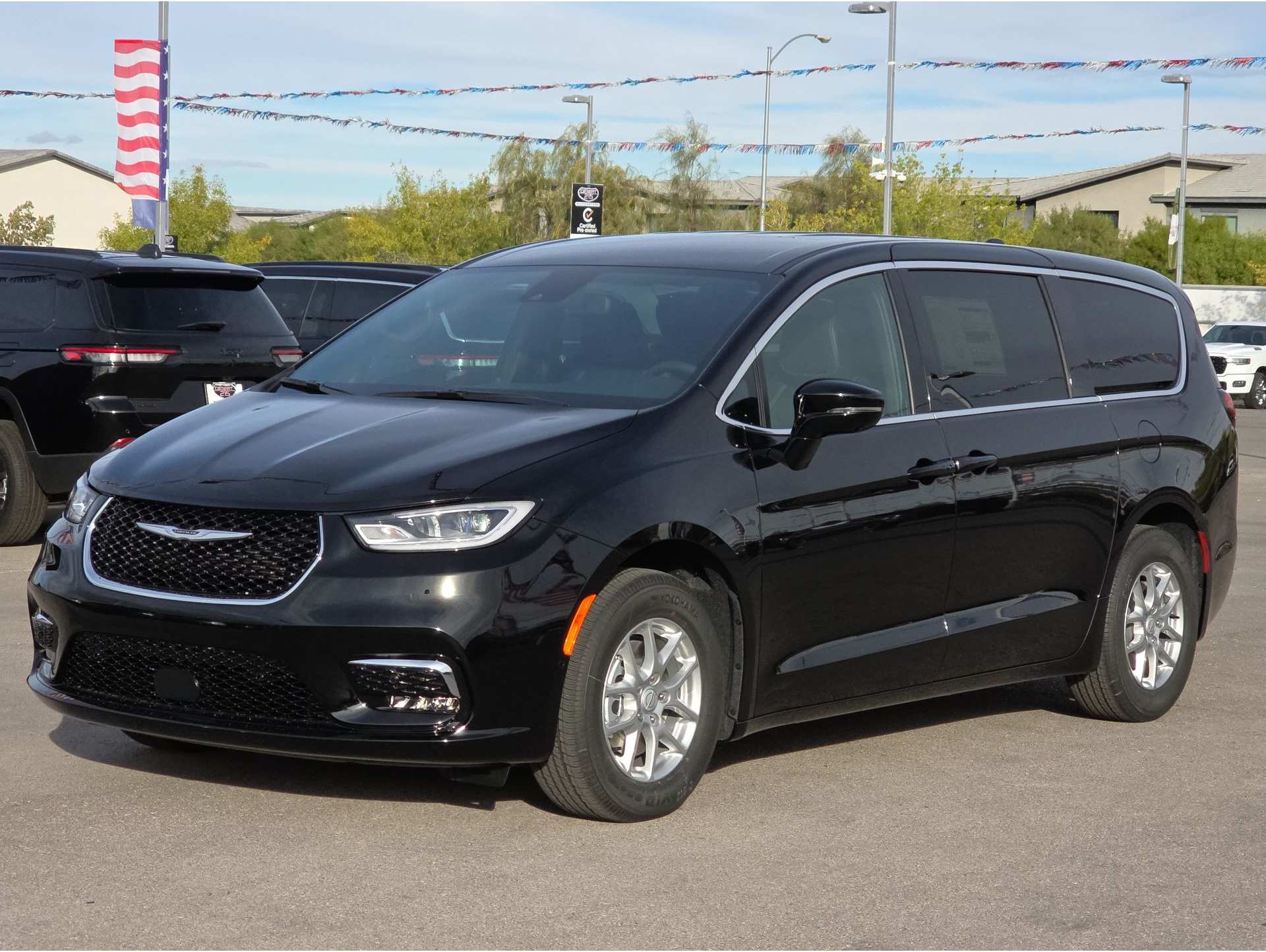 2026 Chrysler Pacifica Select