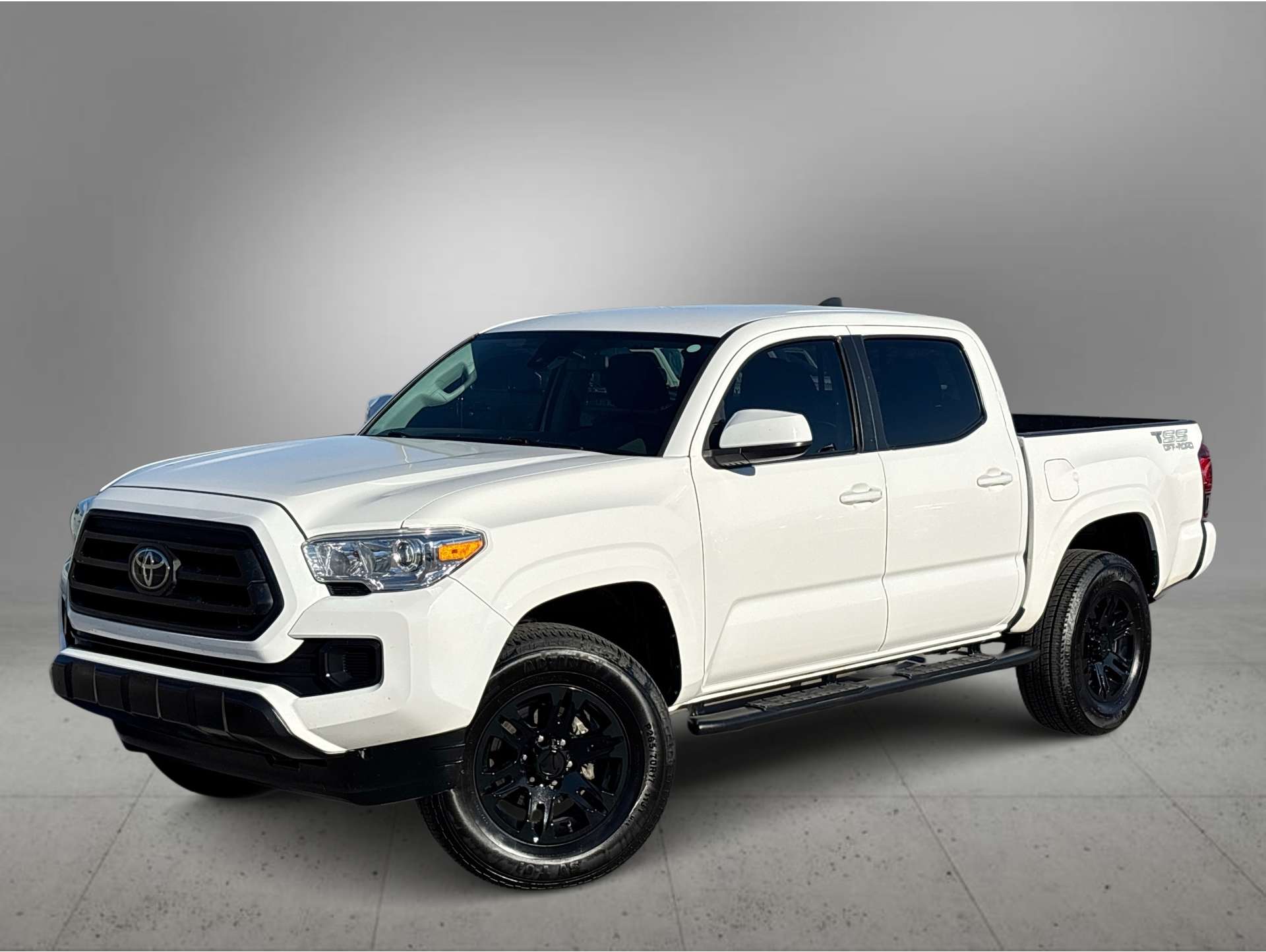 2021 Toyota Tacoma SR's photo