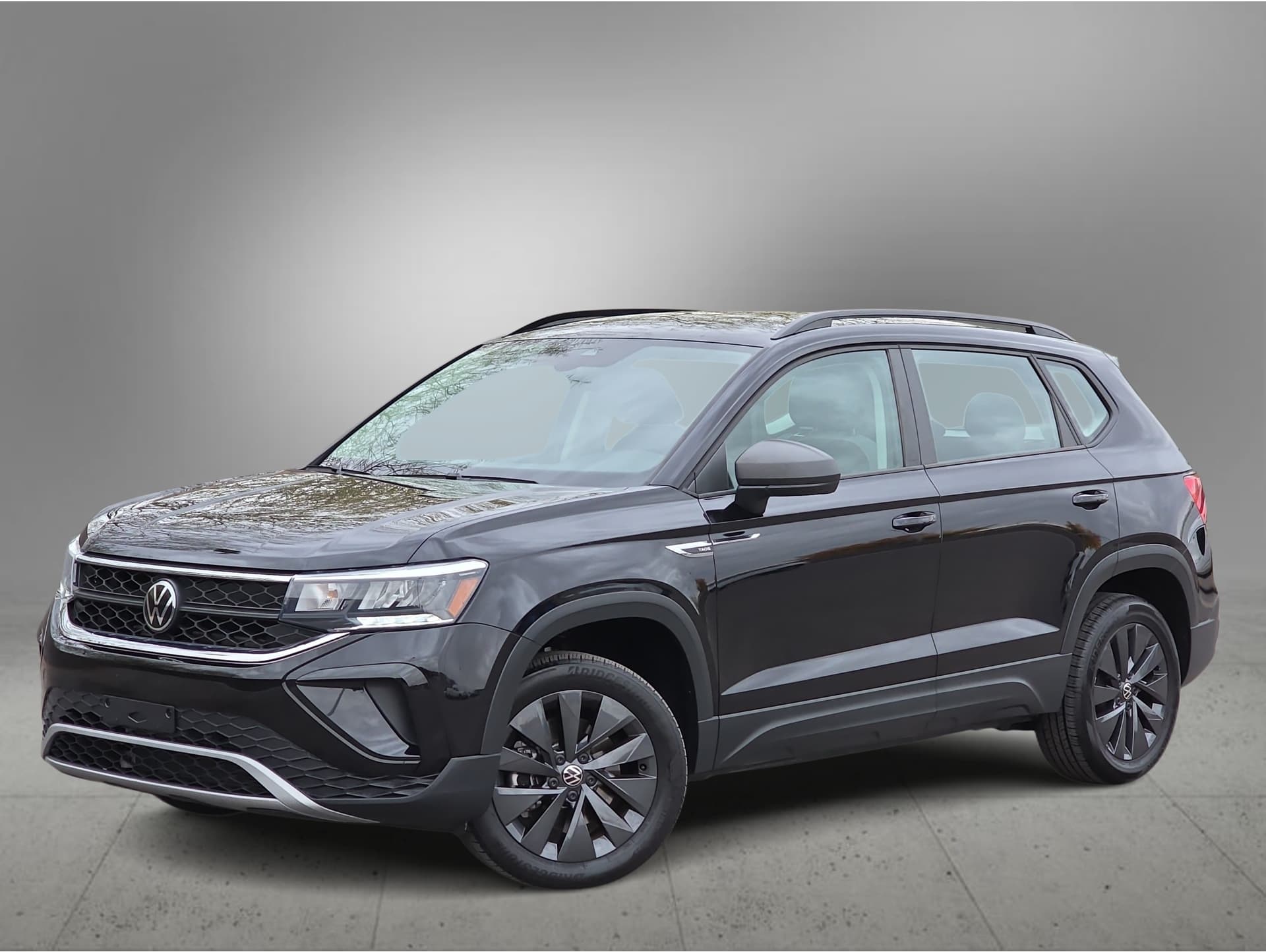 2023 Volkswagen Taos S's photo