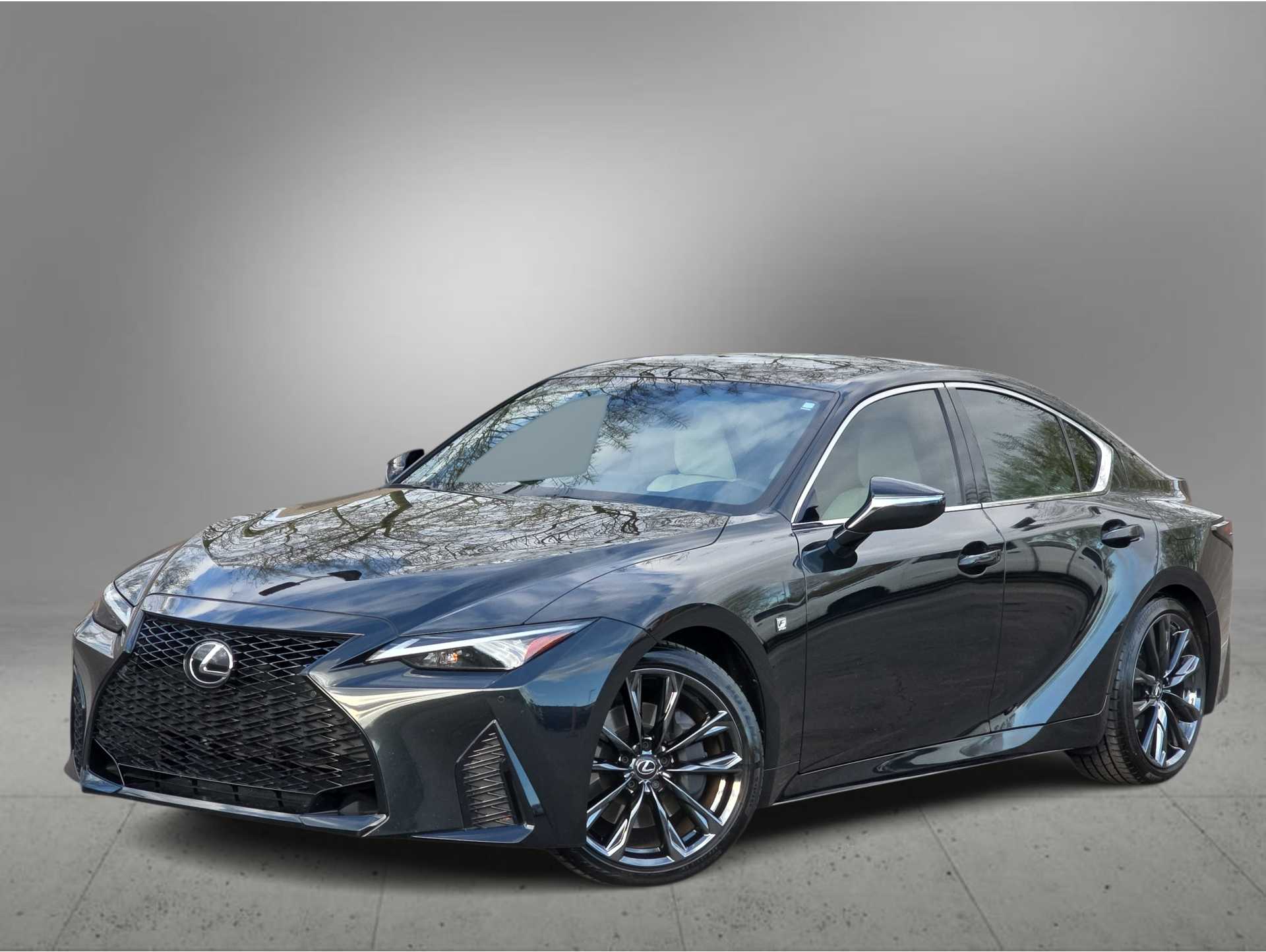 2023 Lexus IS Base's photo