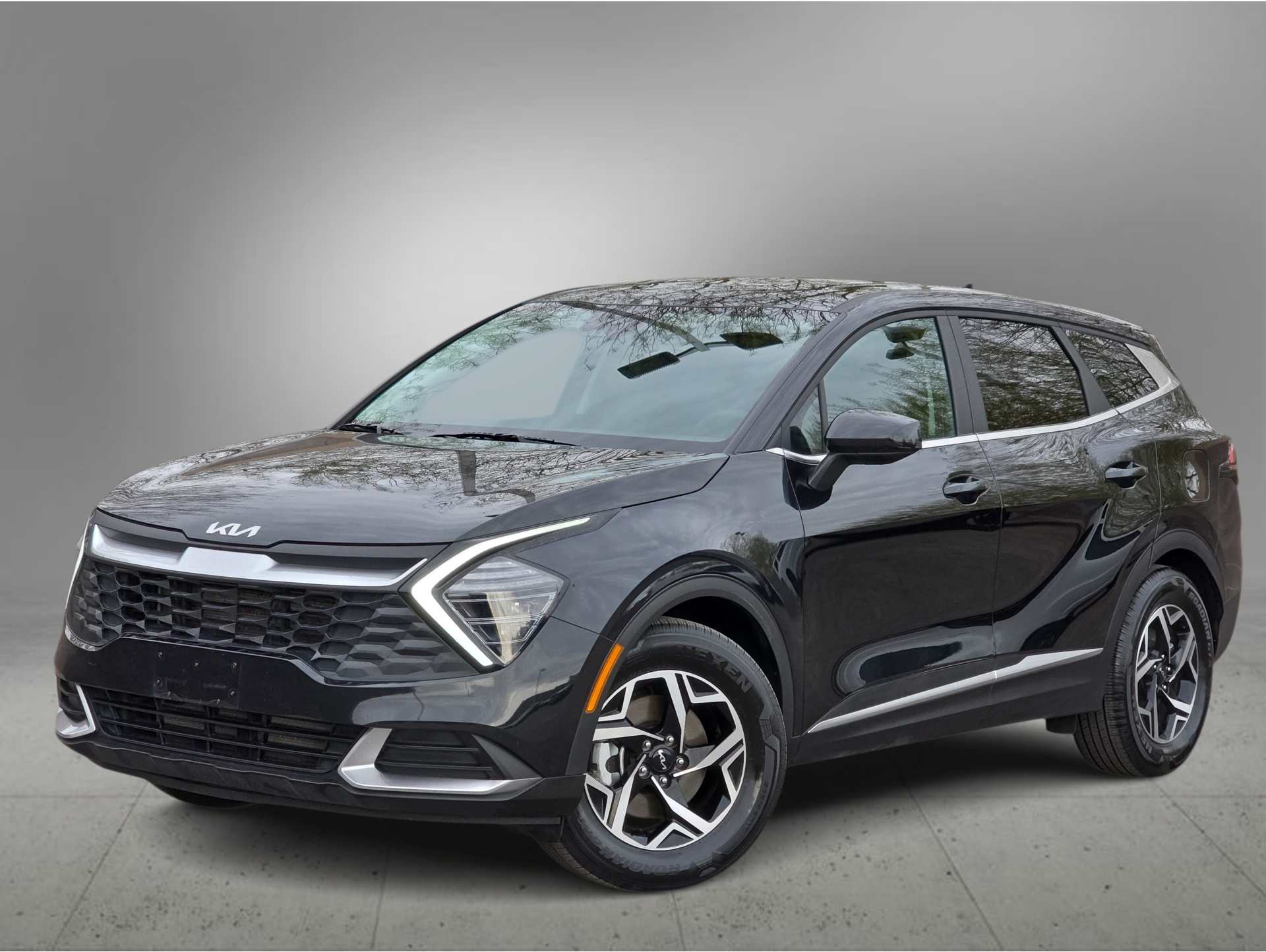 2024 Kia Sportage LX's photo