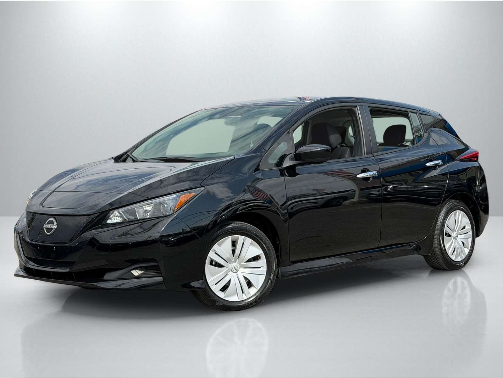 2025 Nissan Leaf