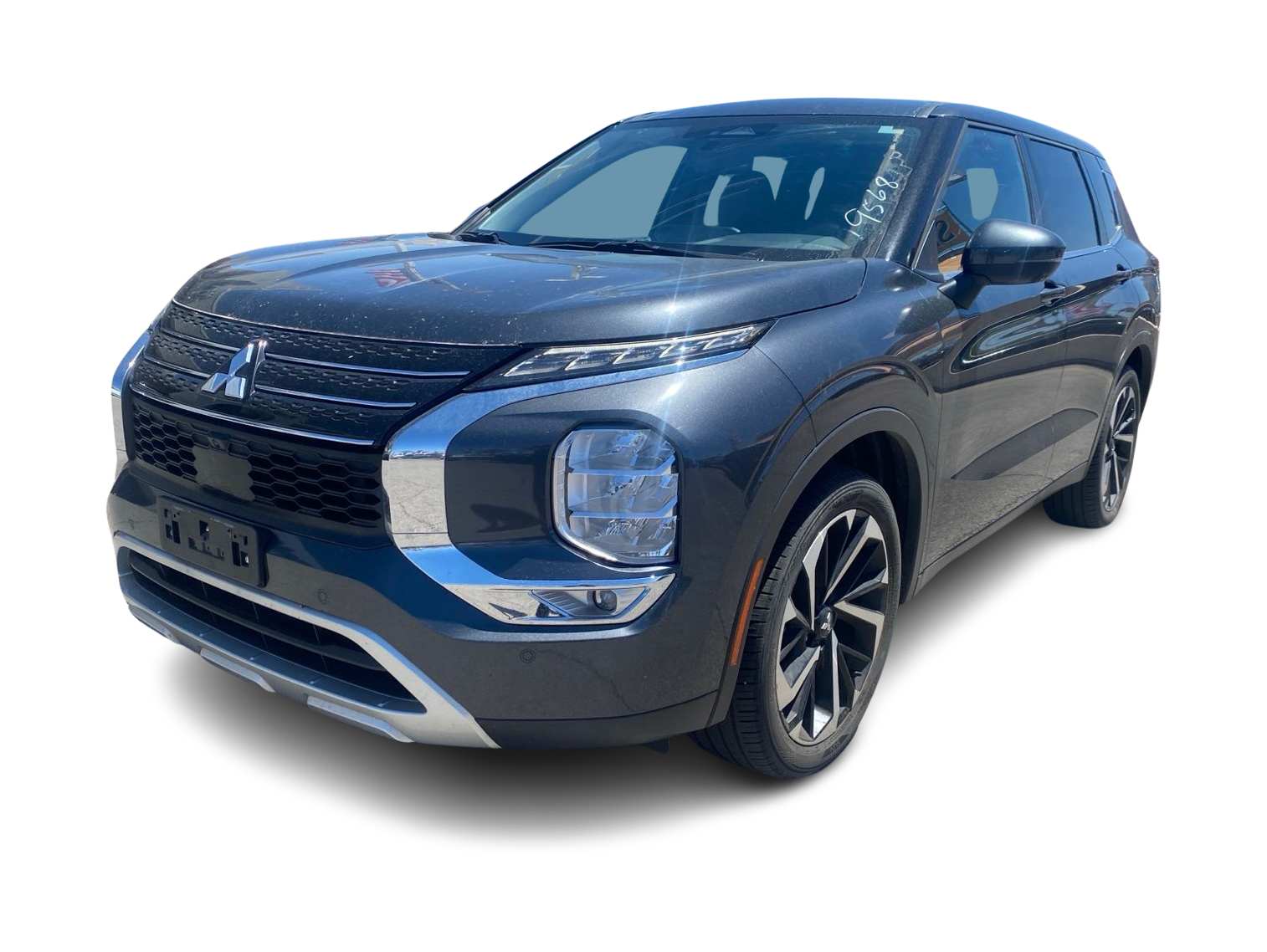 Thumbnail: 2024 Mitsubishi Outlander - 1