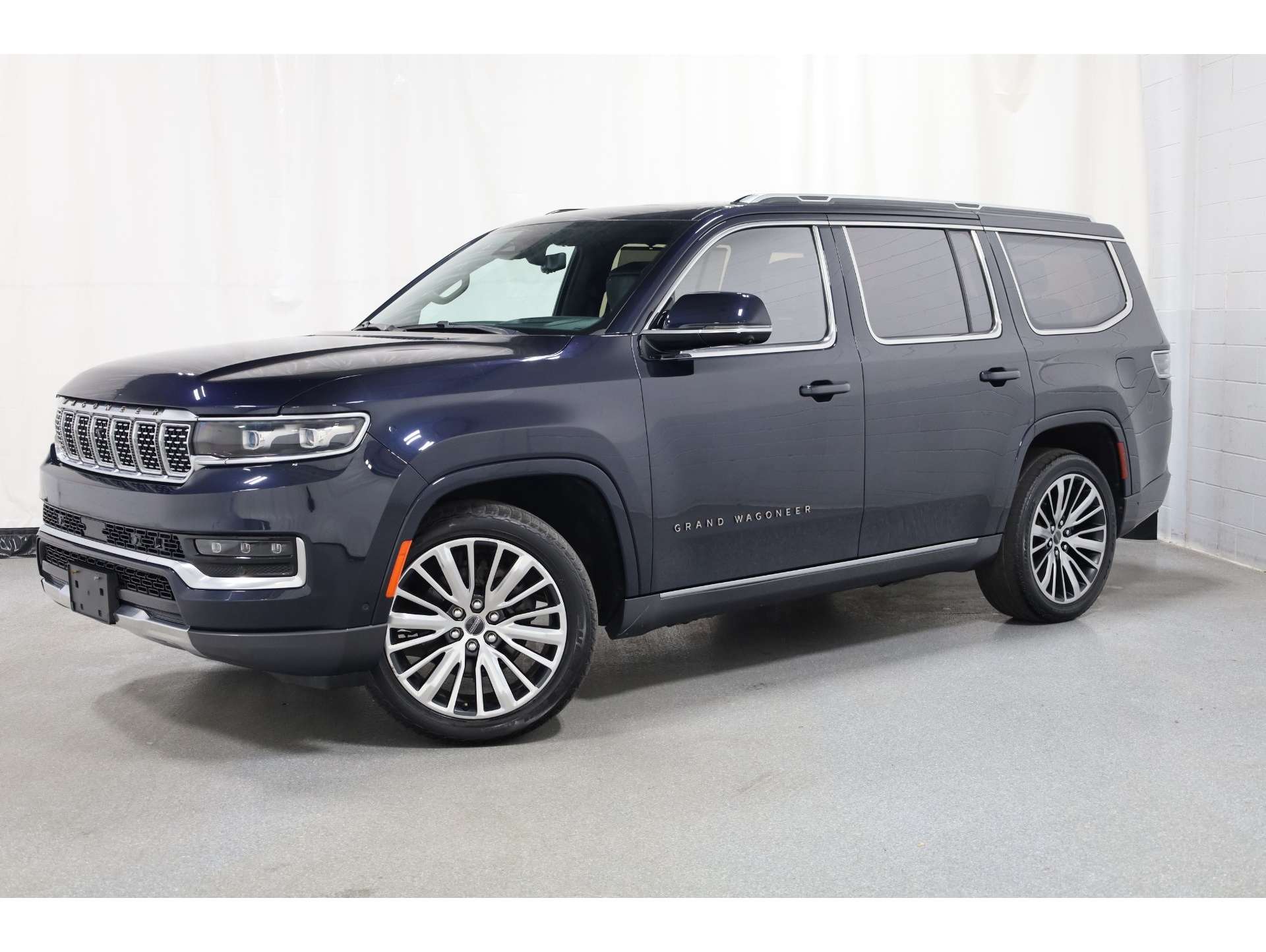 2022 Jeep Grand Wagoneer Series III