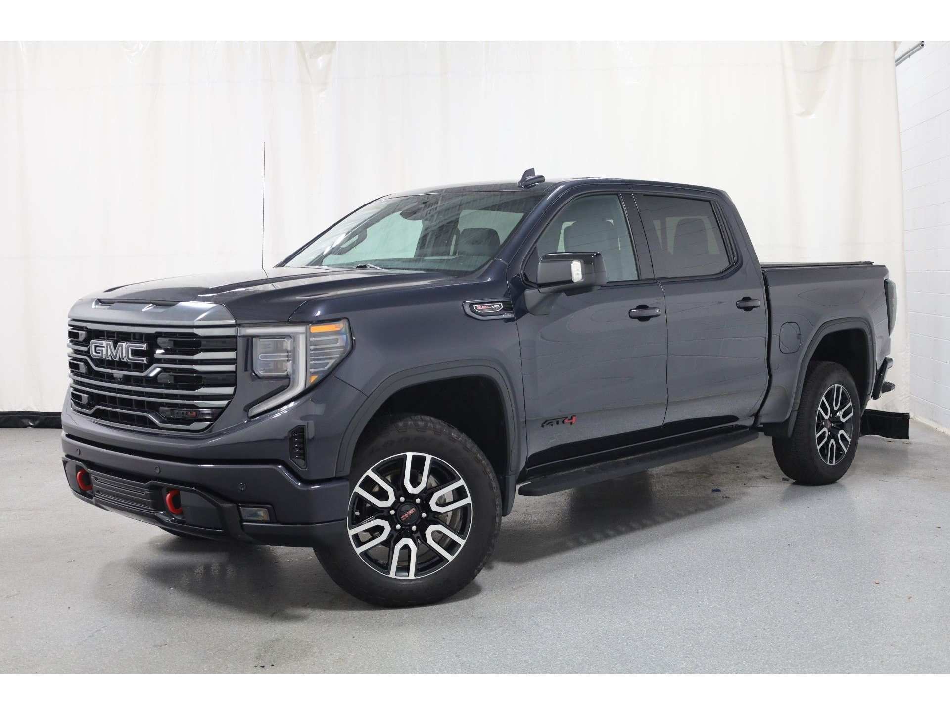 2024 GMC Sierra 1500 AT4's photo