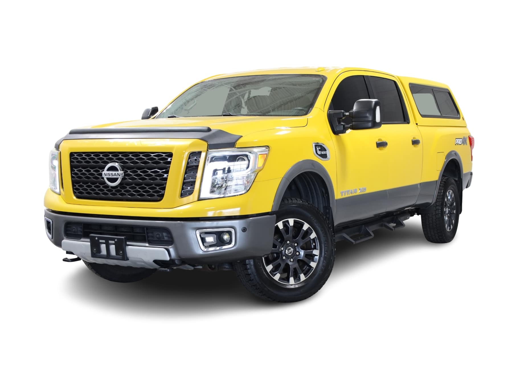 2016 Nissan Titan PRO-4X -
                Farmington Hills, MI