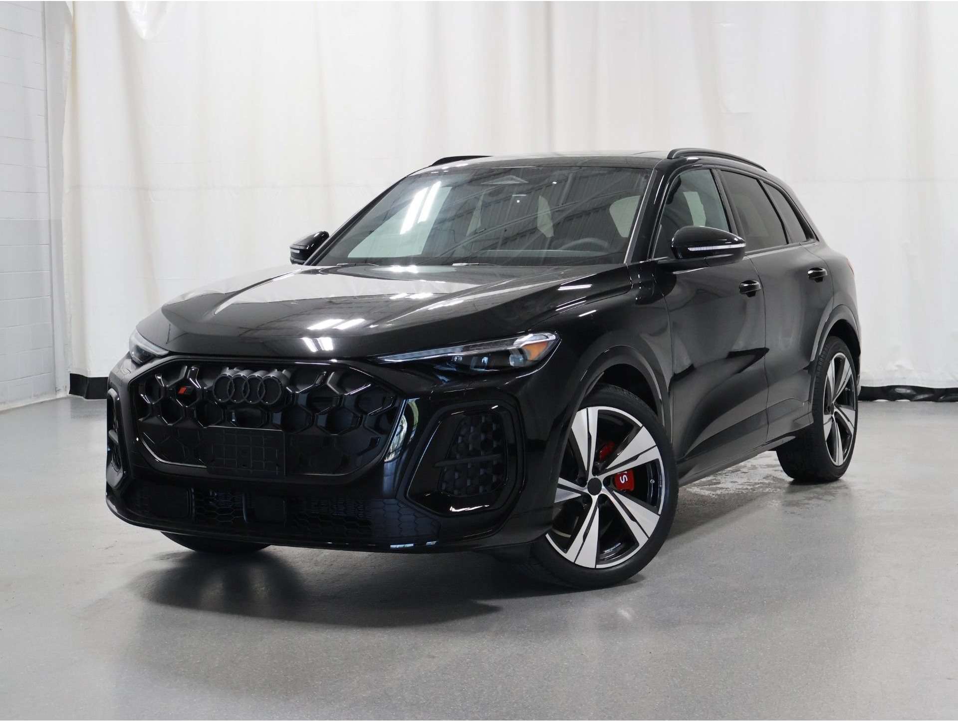 2026 Audi SQ5 Premium Plus