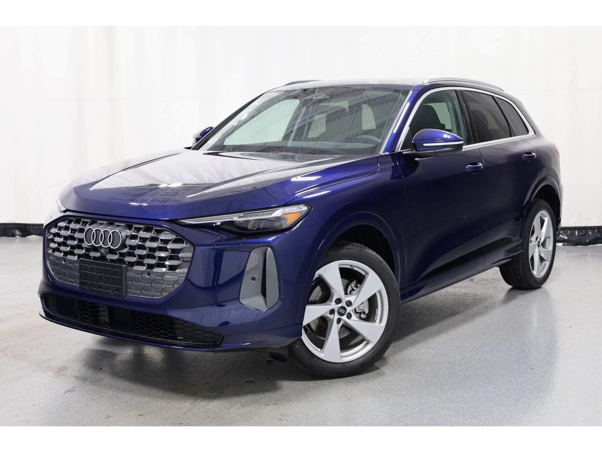 2025 Audi New Q5 Premium Plus's photo