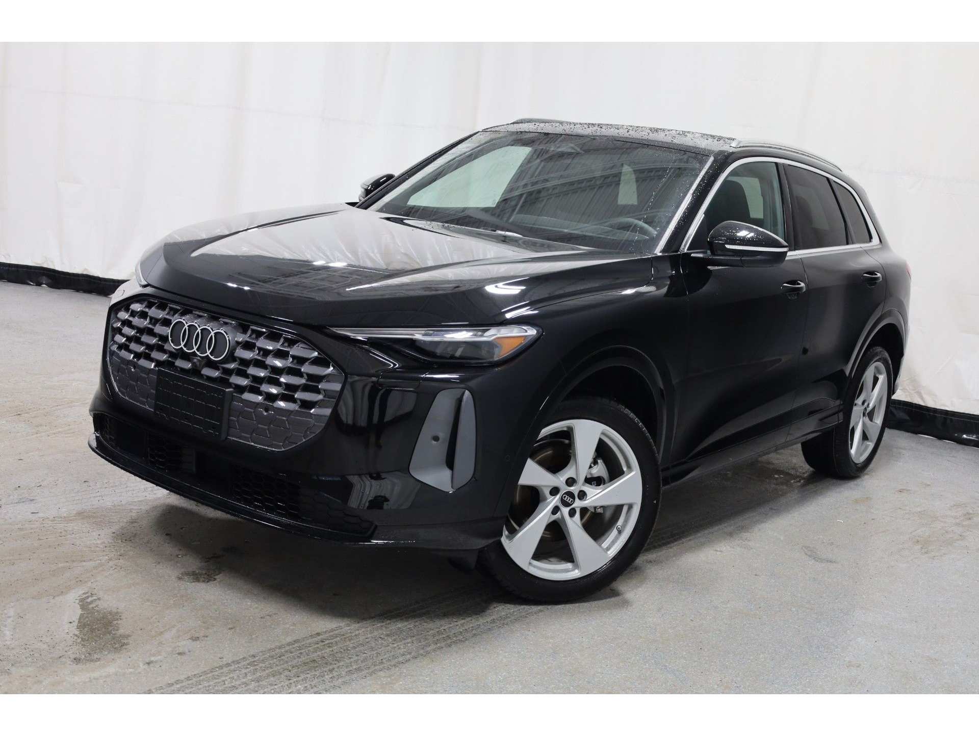 2025 Audi New Q5 Premium Plus's photo