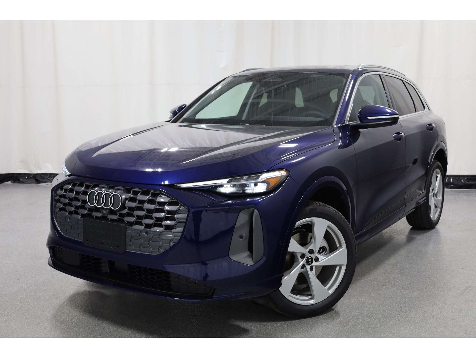 2025 Audi New Q5 Premium Plus's photo