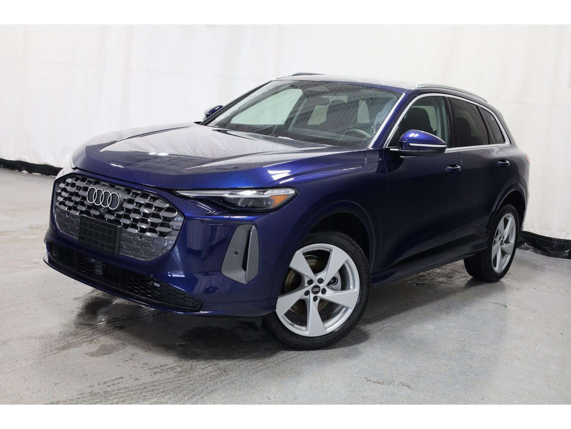 2025 Audi New Q5 Premium Plus's photo