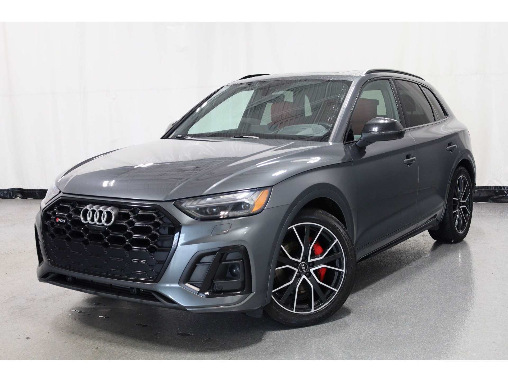 2023 Audi SQ5 Prestige's photo