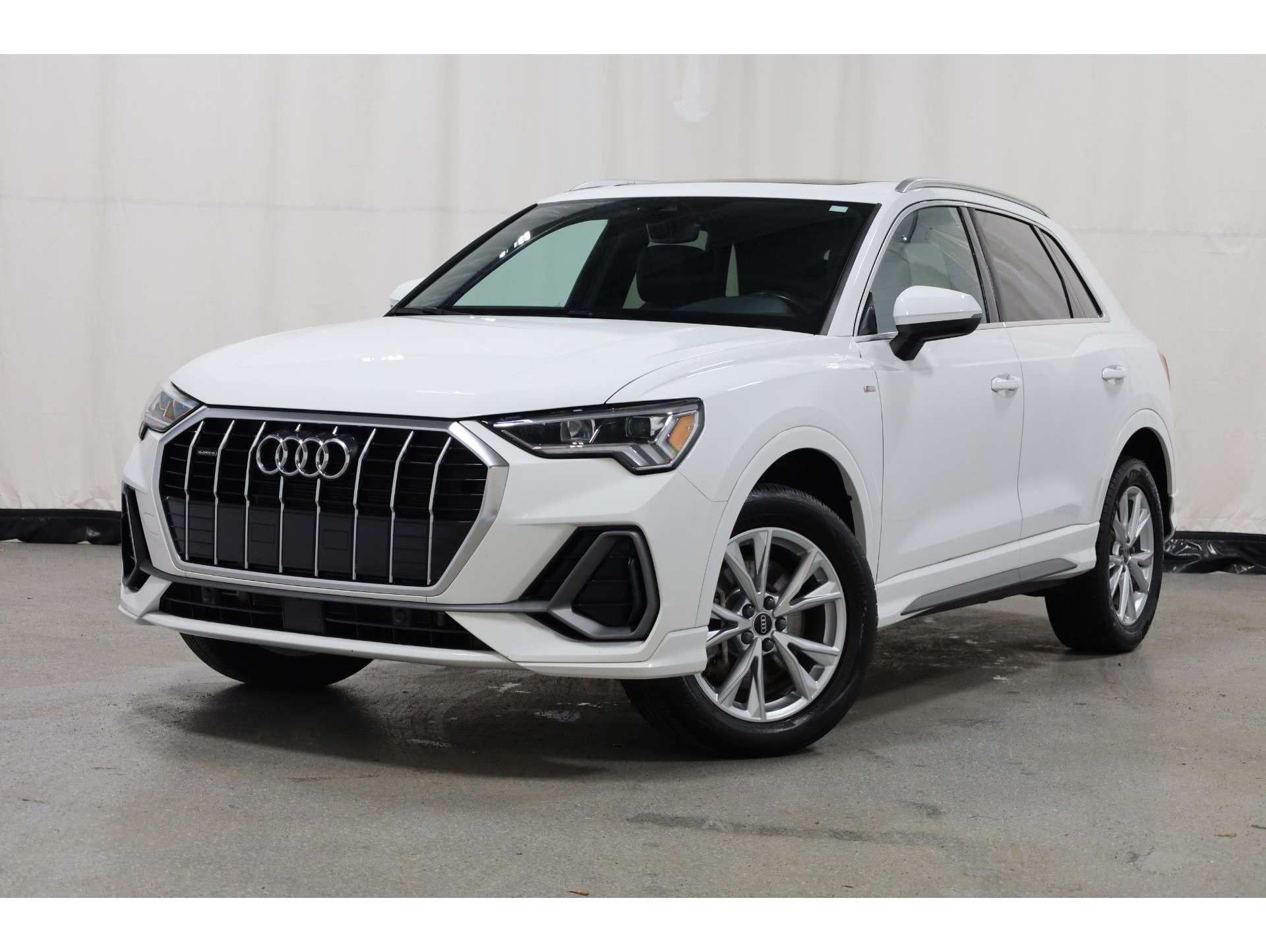 2023 Audi Q3 S Line Premium