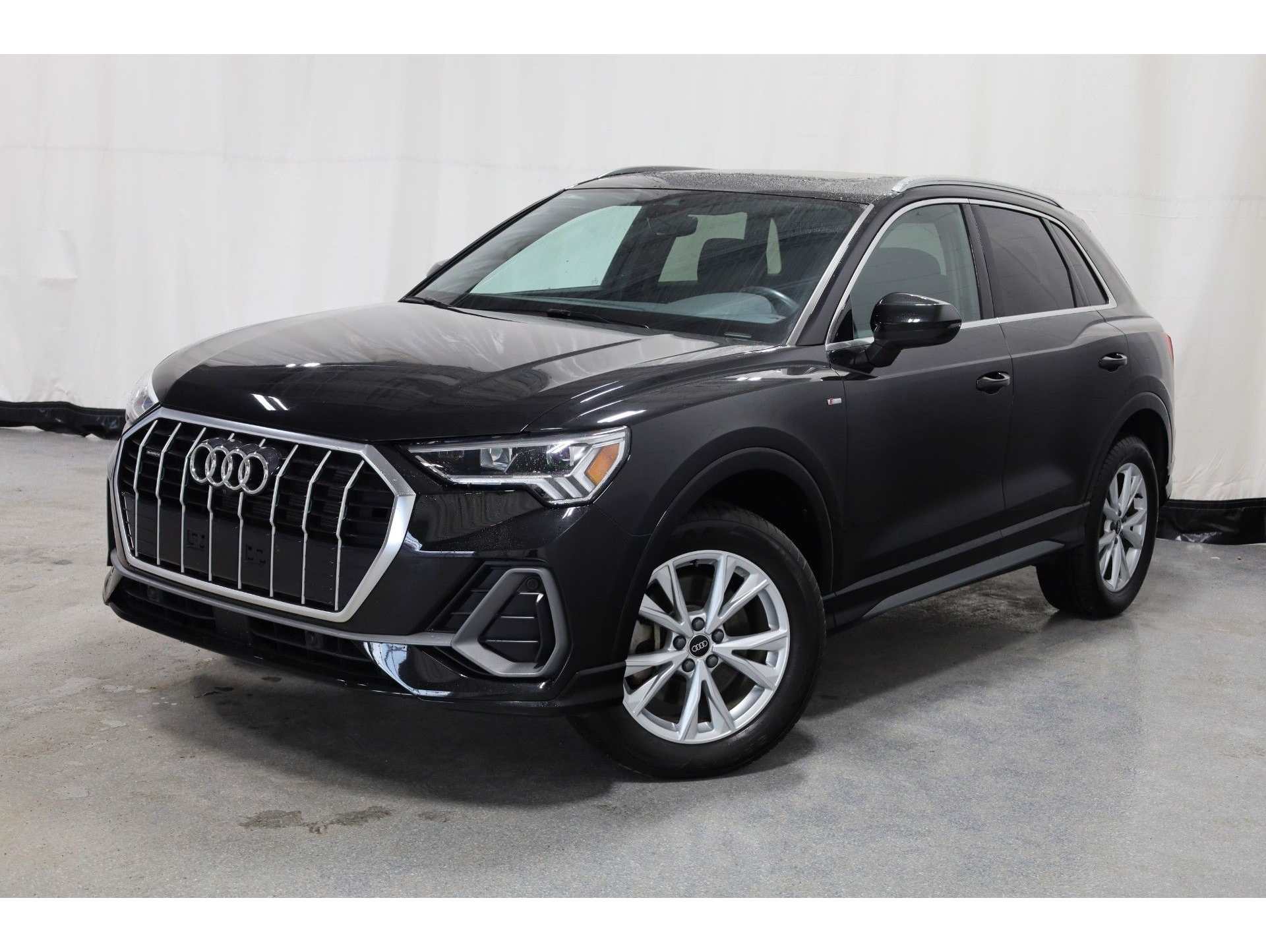 2023 Audi Q3 S Line Premium Plus's photo