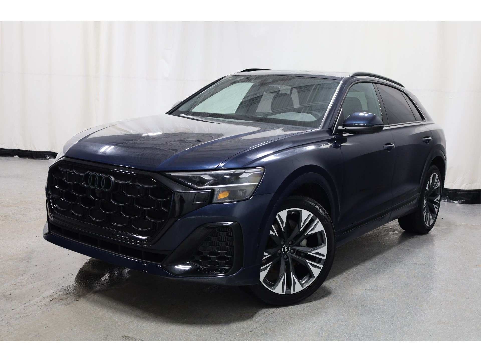 2025 Audi Q8 Premium Plus's photo