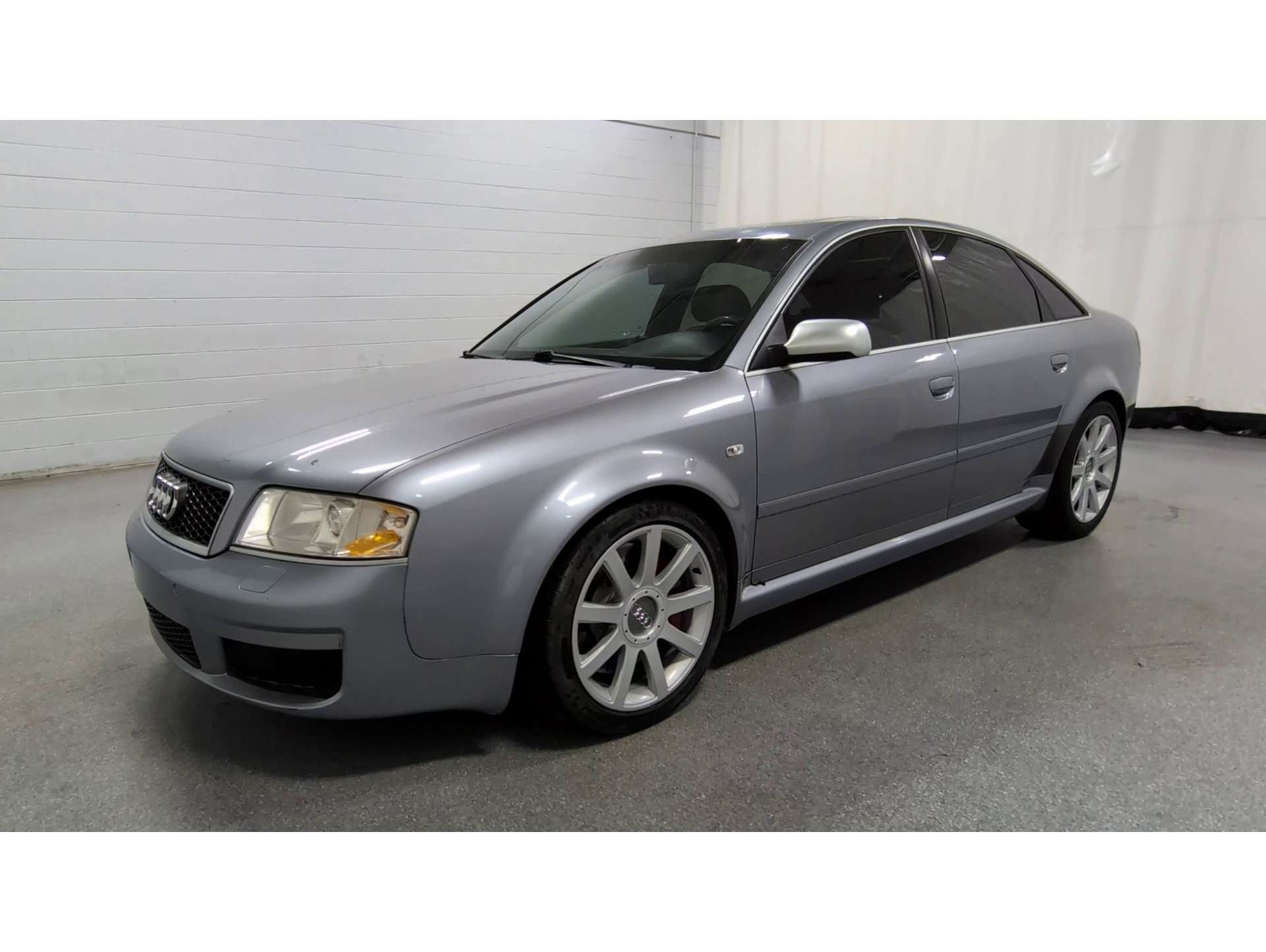 2003 Audi RS6 Base