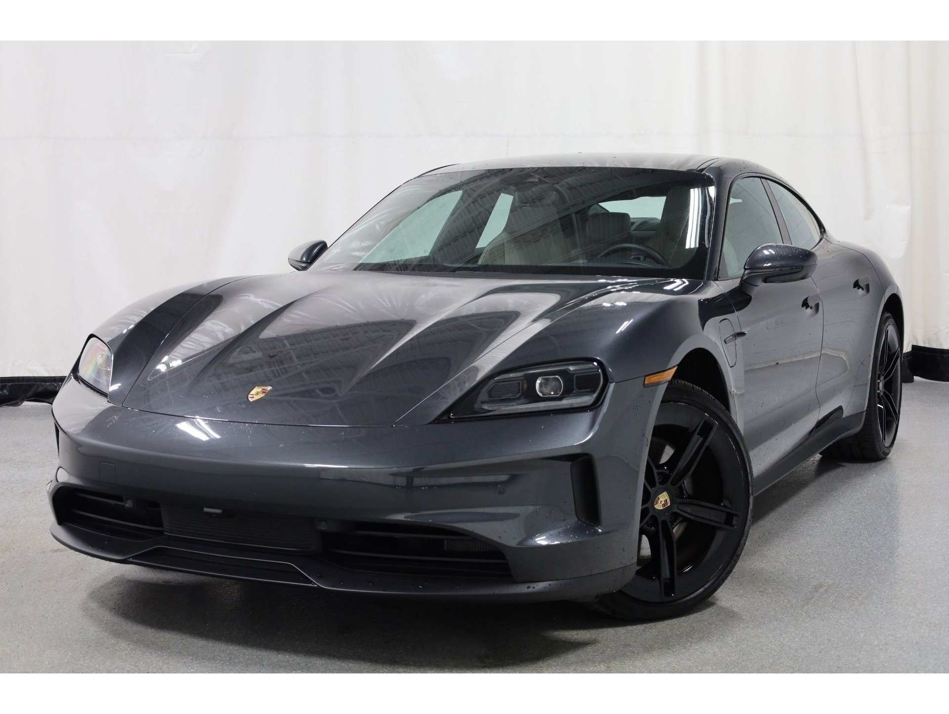 2025 Porsche Taycan Base's photo