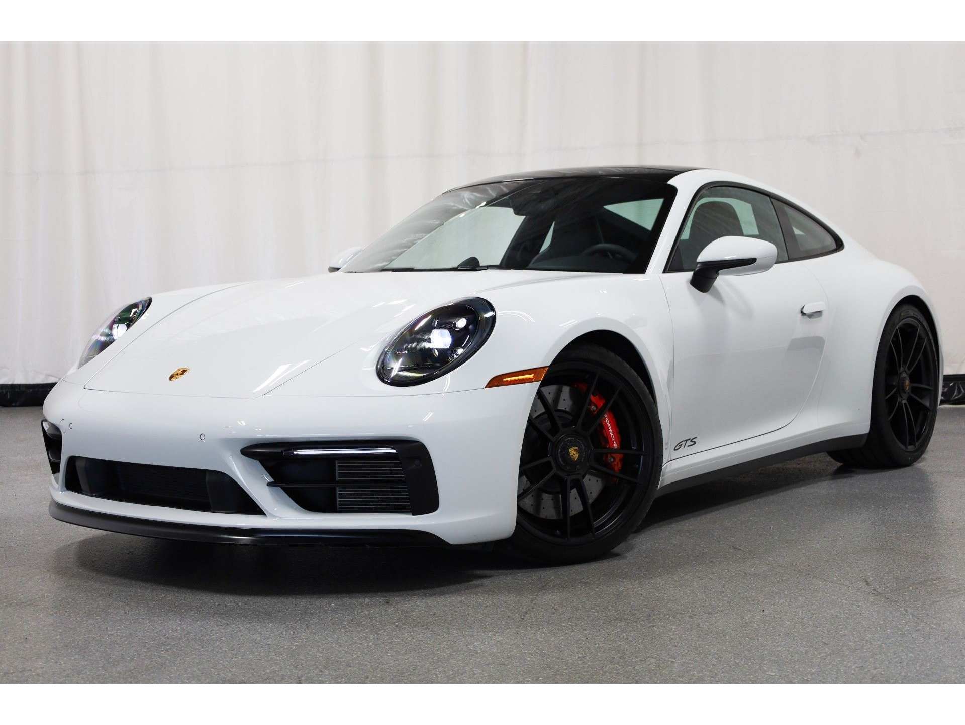 2022 Porsche 911 GTS