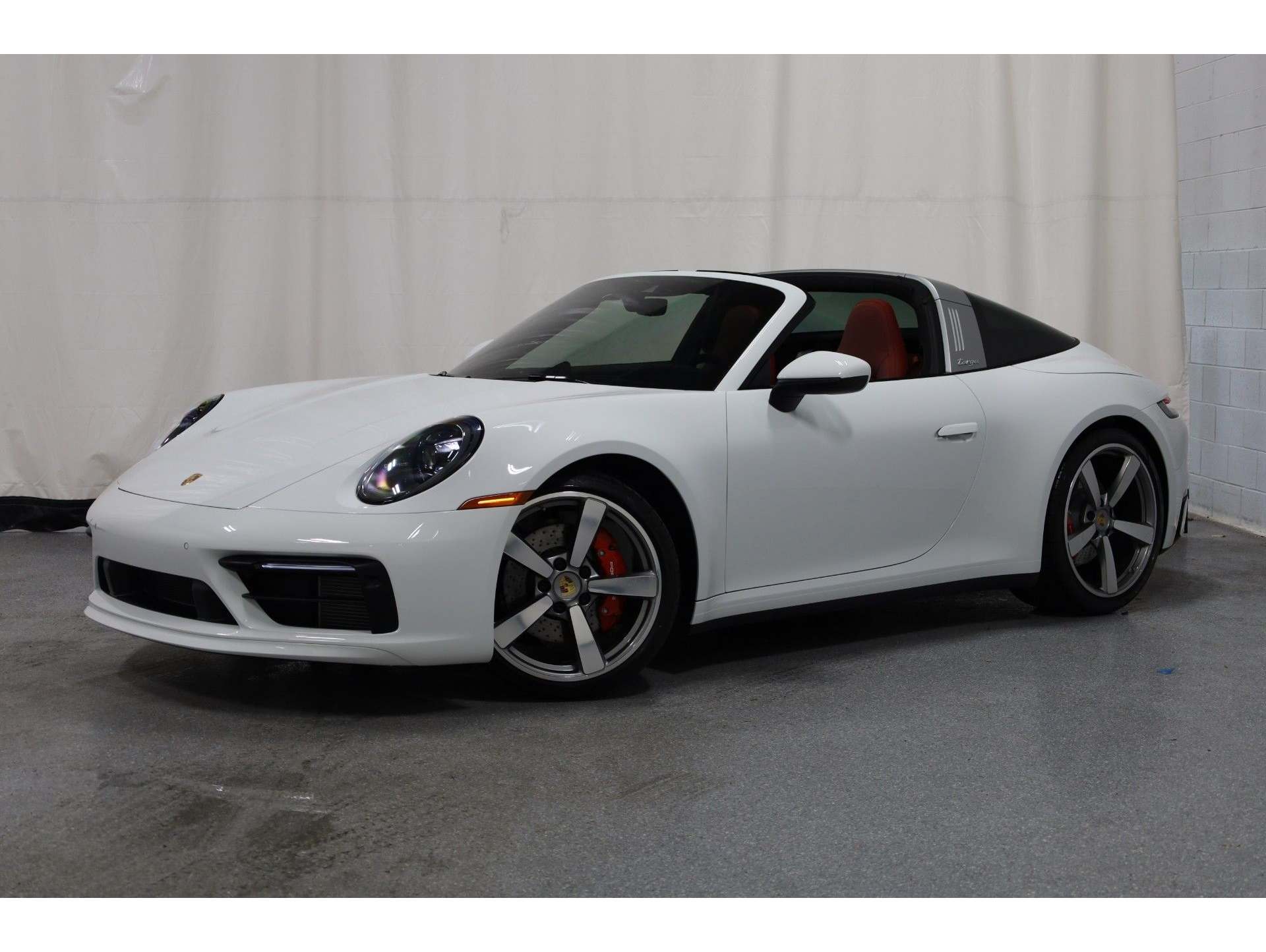 2024 Porsche 911 GTS's photo