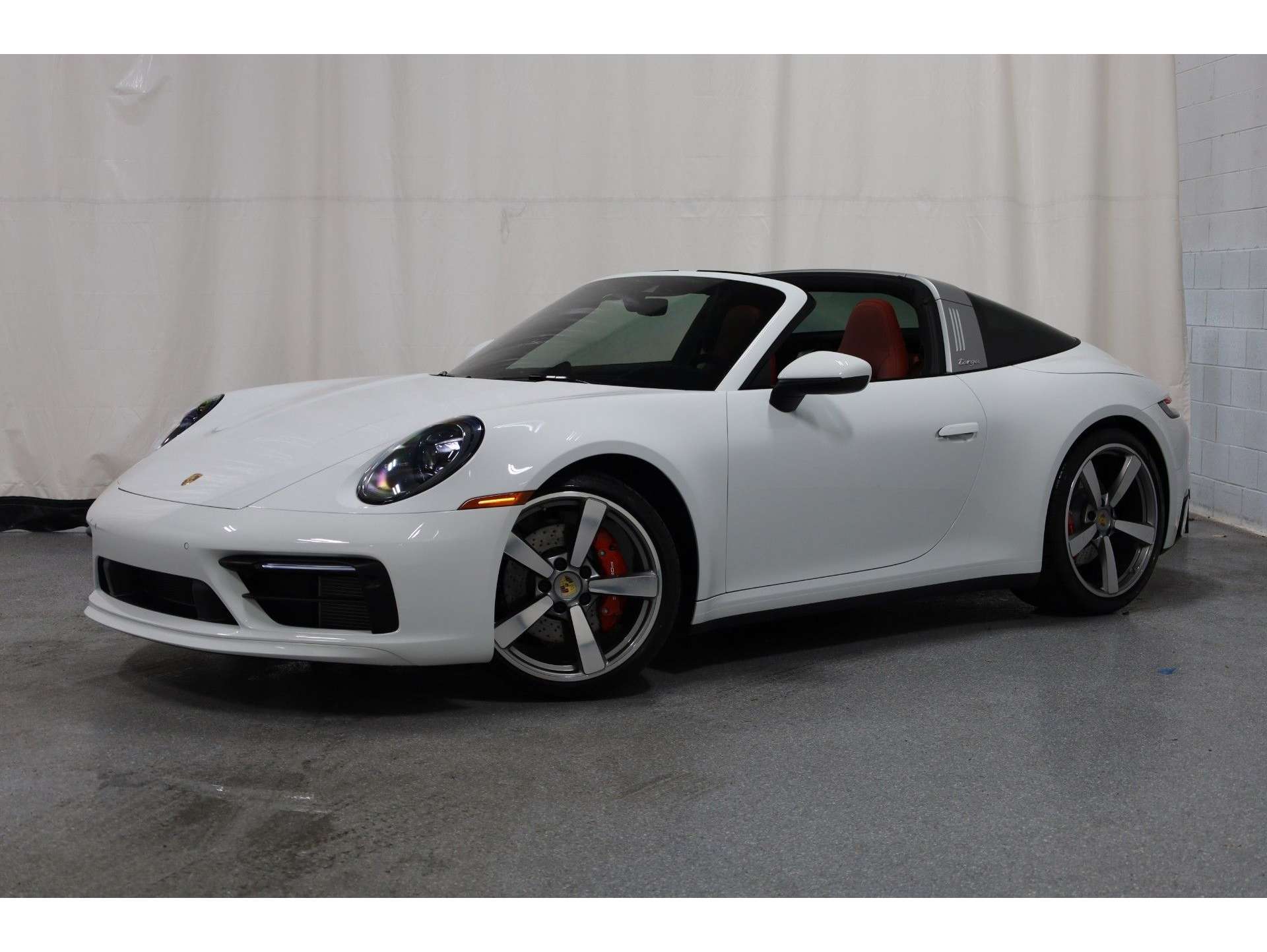 2024 Porsche 911 GTS