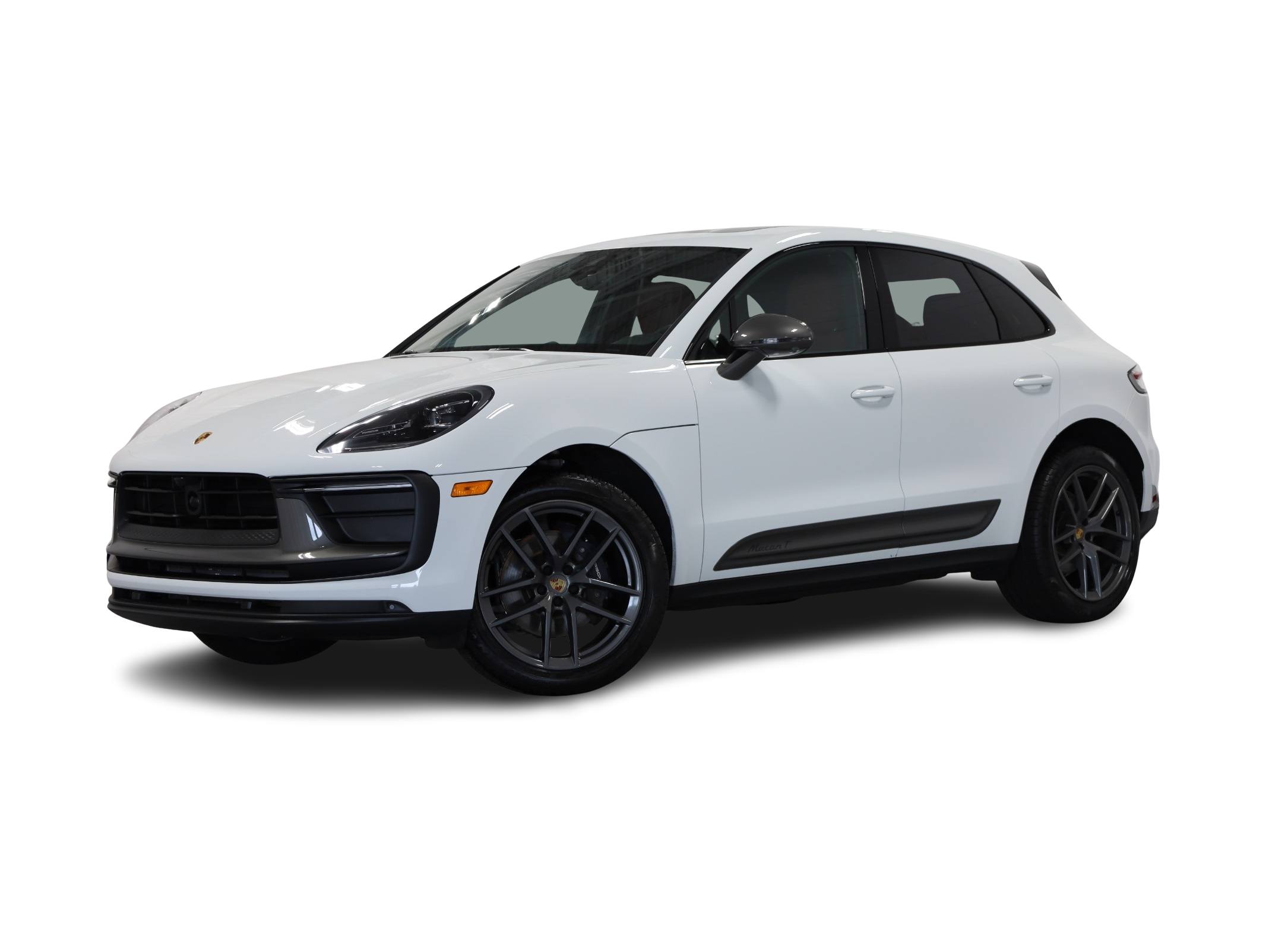 2024 Porsche Macan T -
                Farmington Hills, MI